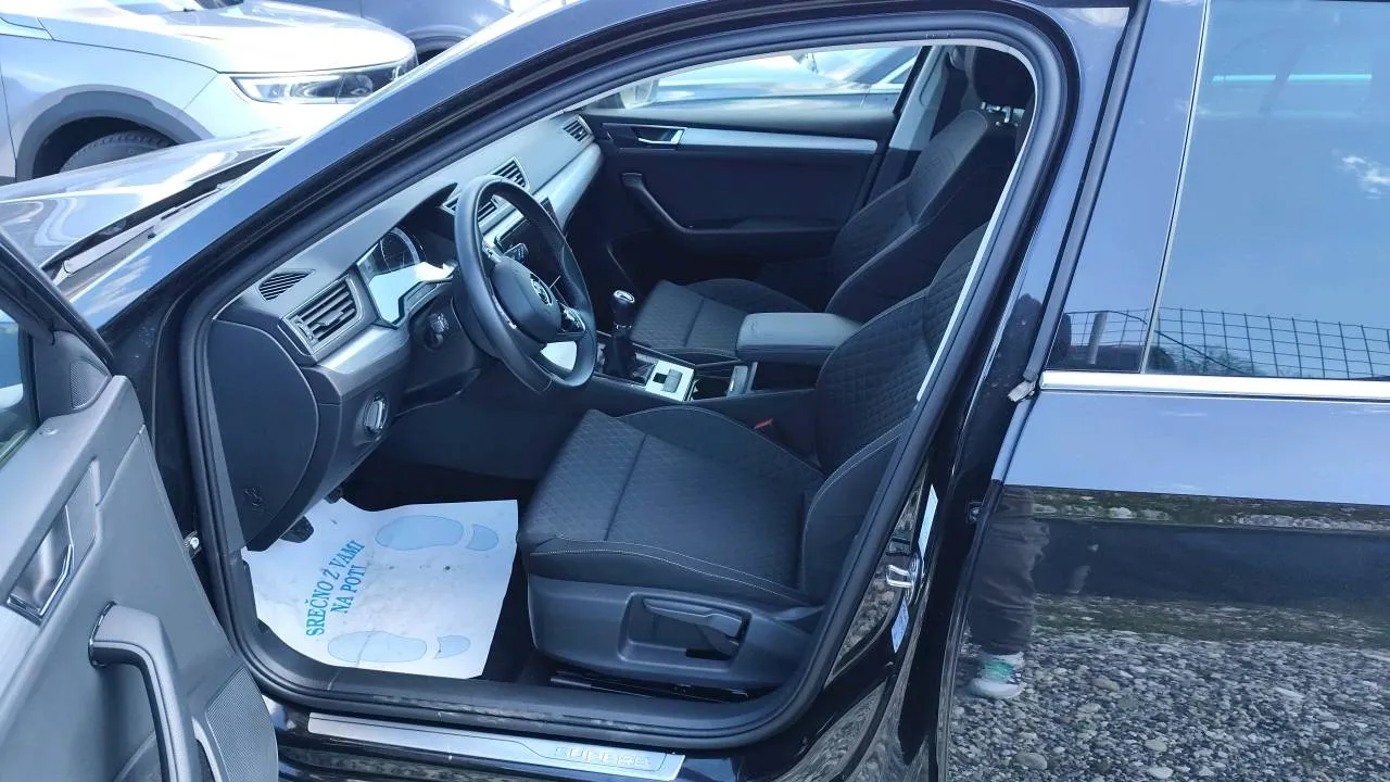 Notranja slika - Škoda Superb - 2.0 TDI - 7