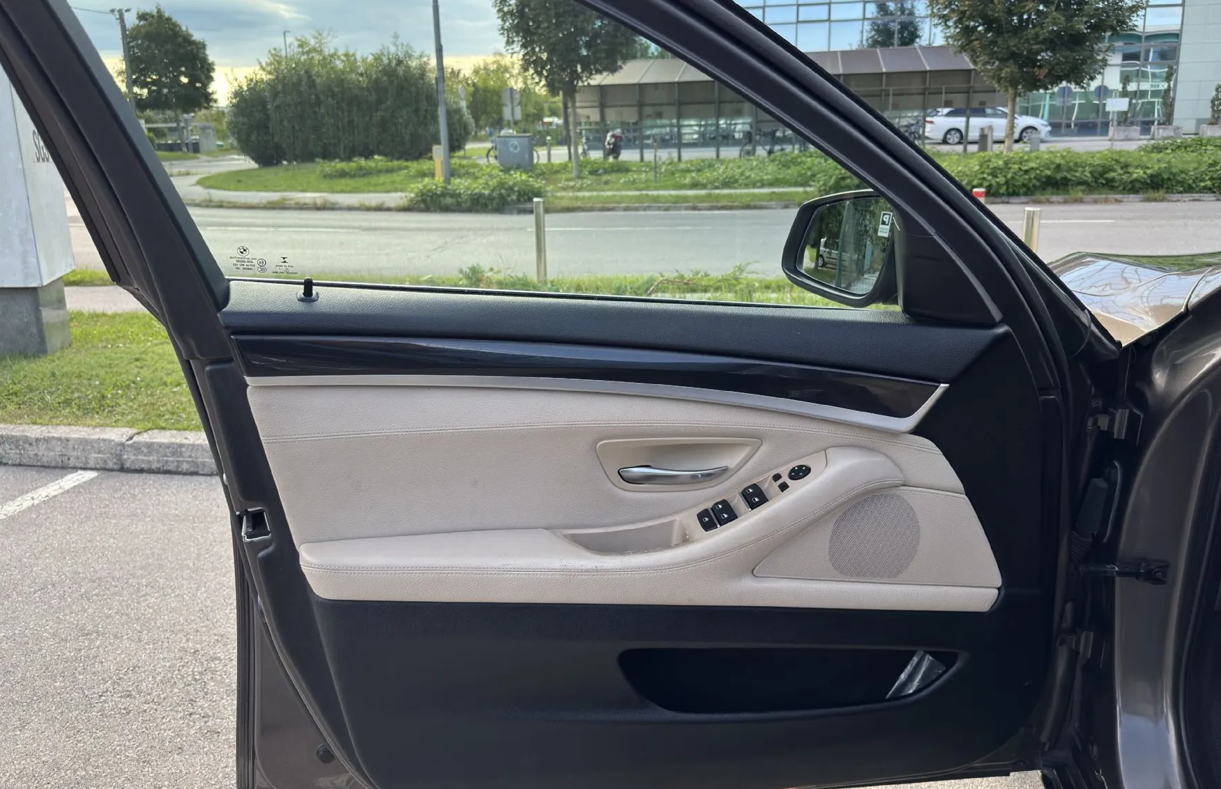 Zunanja slika - BMW Serija 5 - Touring: 520d - 11