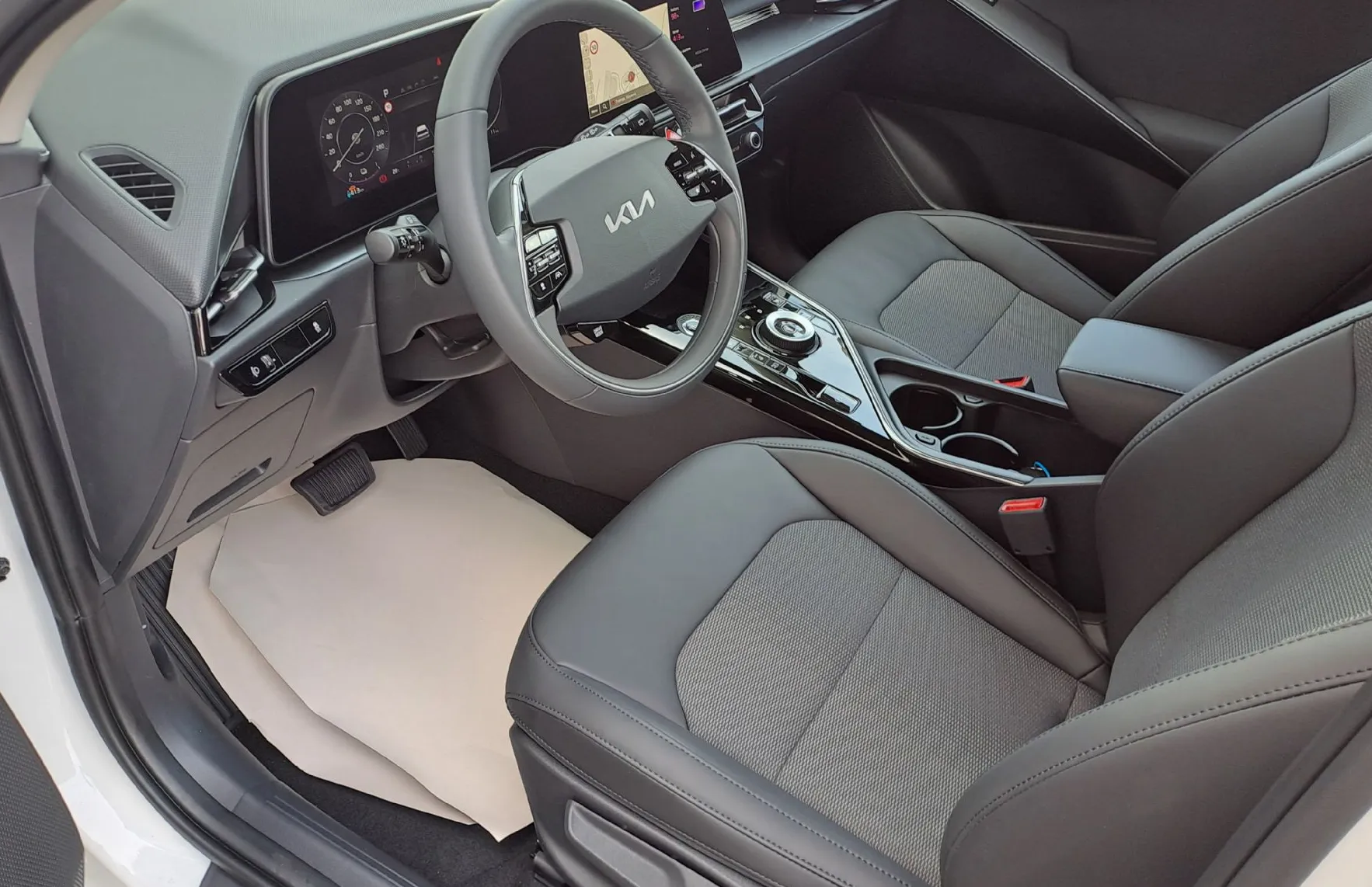 Zunanja slika - KIA Niro - Limited Edition - 11