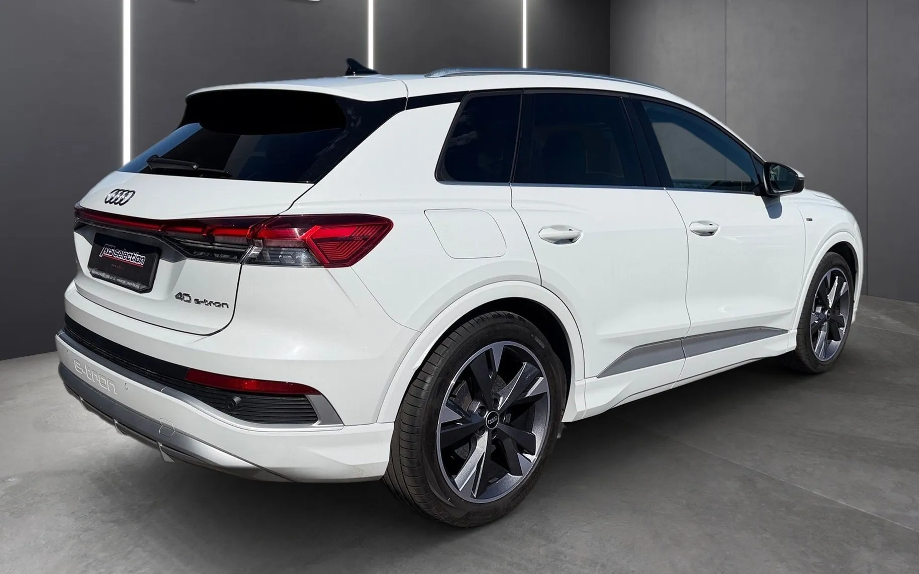 Zunanja slika - Audi Q4 e-tron - Q4 40 e-tron-S Line-Matrix LED-ACC-Mrtvi kot-Kamer - 3