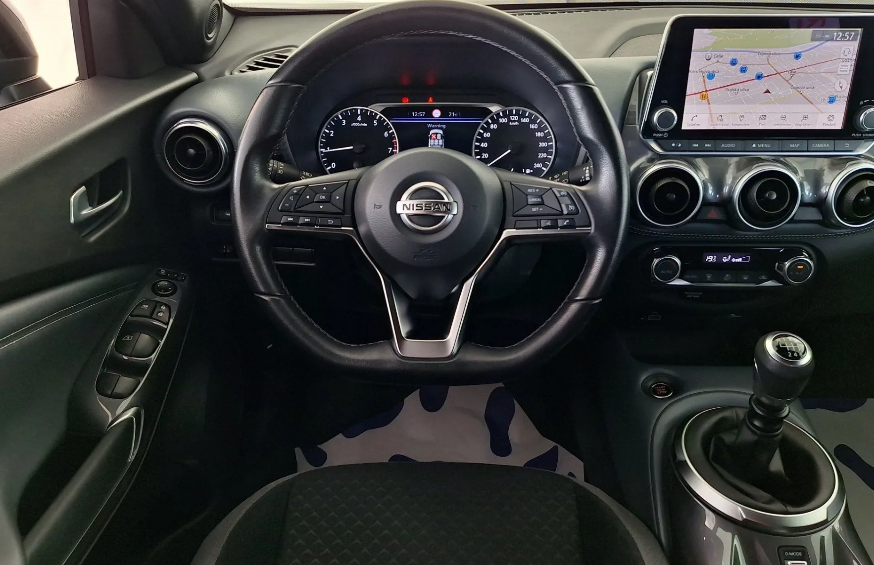 Zunanja slika - Nissan Juke - 1.0 DIG-T N-Connecta•Slovensko vozilo•NAVI•KAMER.. - 12