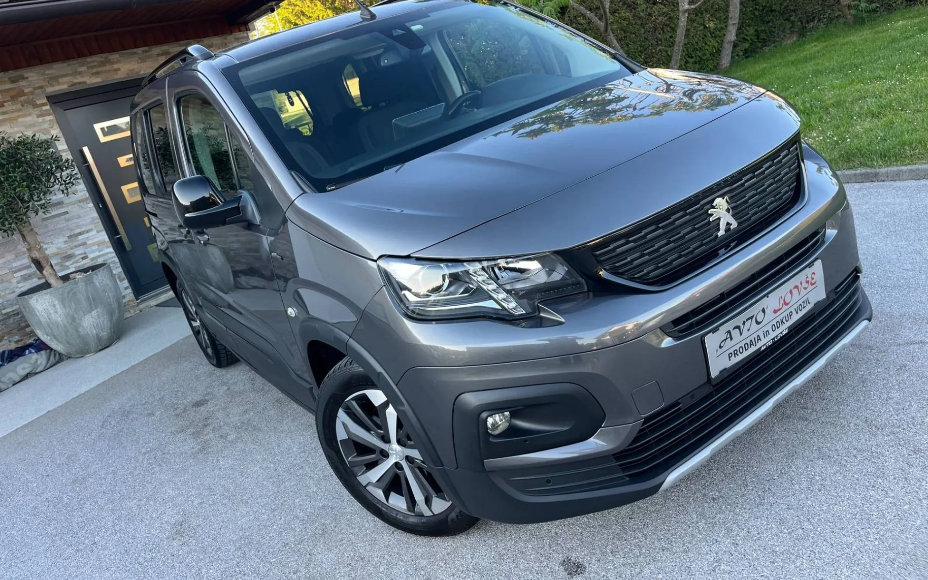 Zunanja slika - Peugeot Rifter - GT LINE 1.5 BLUEHDI 130 LED-KAM-ODLIČEN - 4