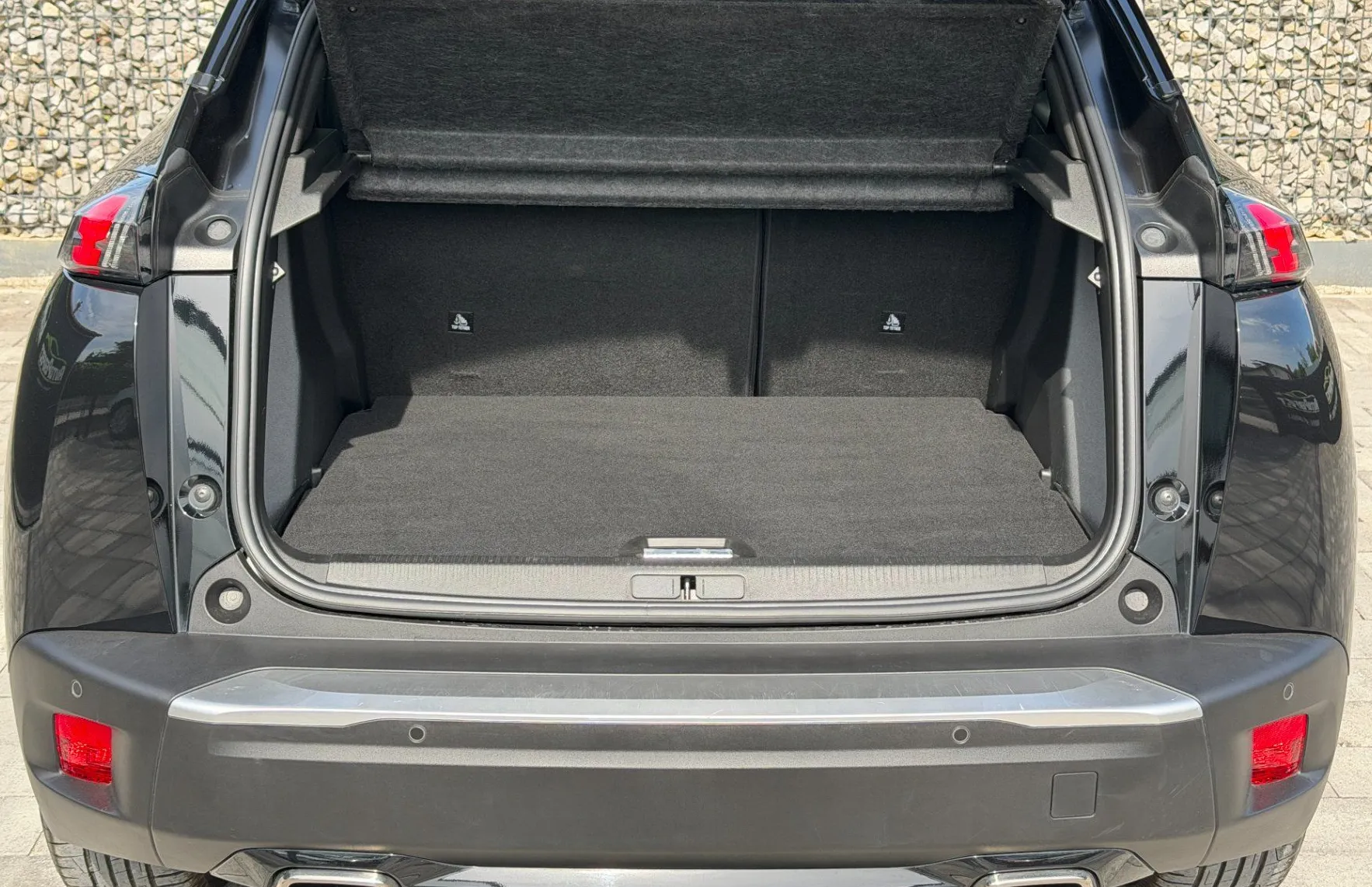 Zunanja slika - Peugeot 2008 - 1.2 |130HP|Active Pack|SLO|1.LAST| - 19