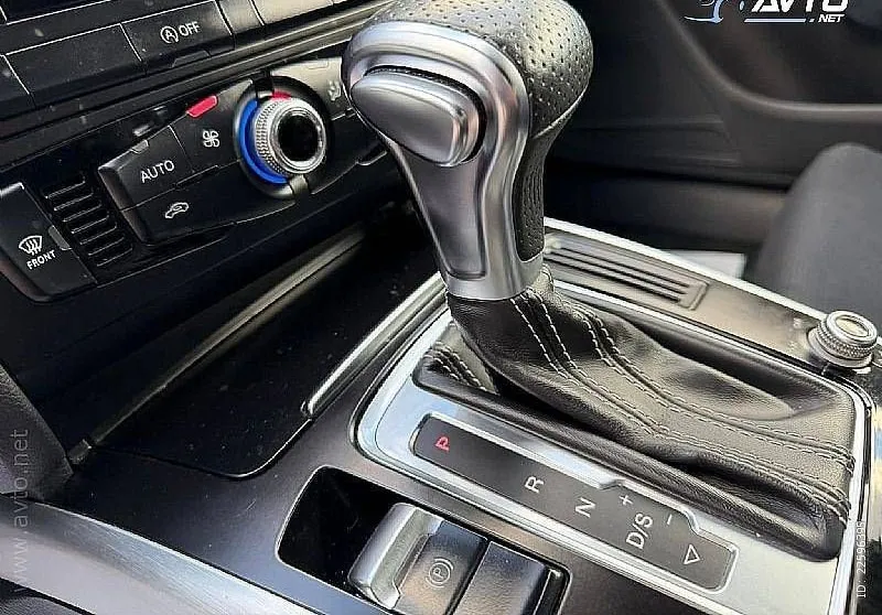 Notranja slika - Audi A5 - Coupe  2.0 TDI - 11