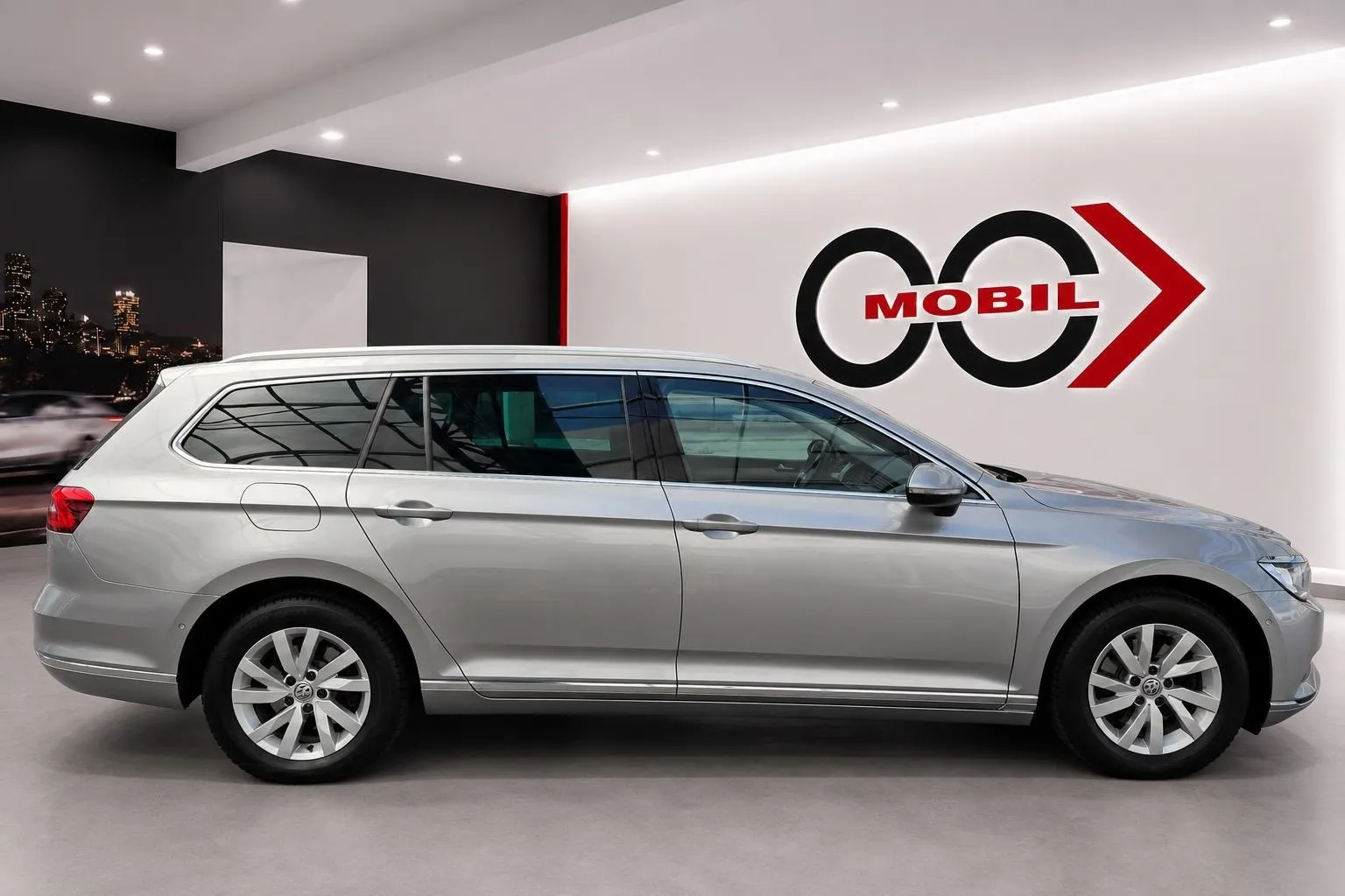 Zunanja slika - Volkswagen Passat Variant - 2.0 TDI Highline - LED.alcantara.kamera.ACC.kljuka - 4