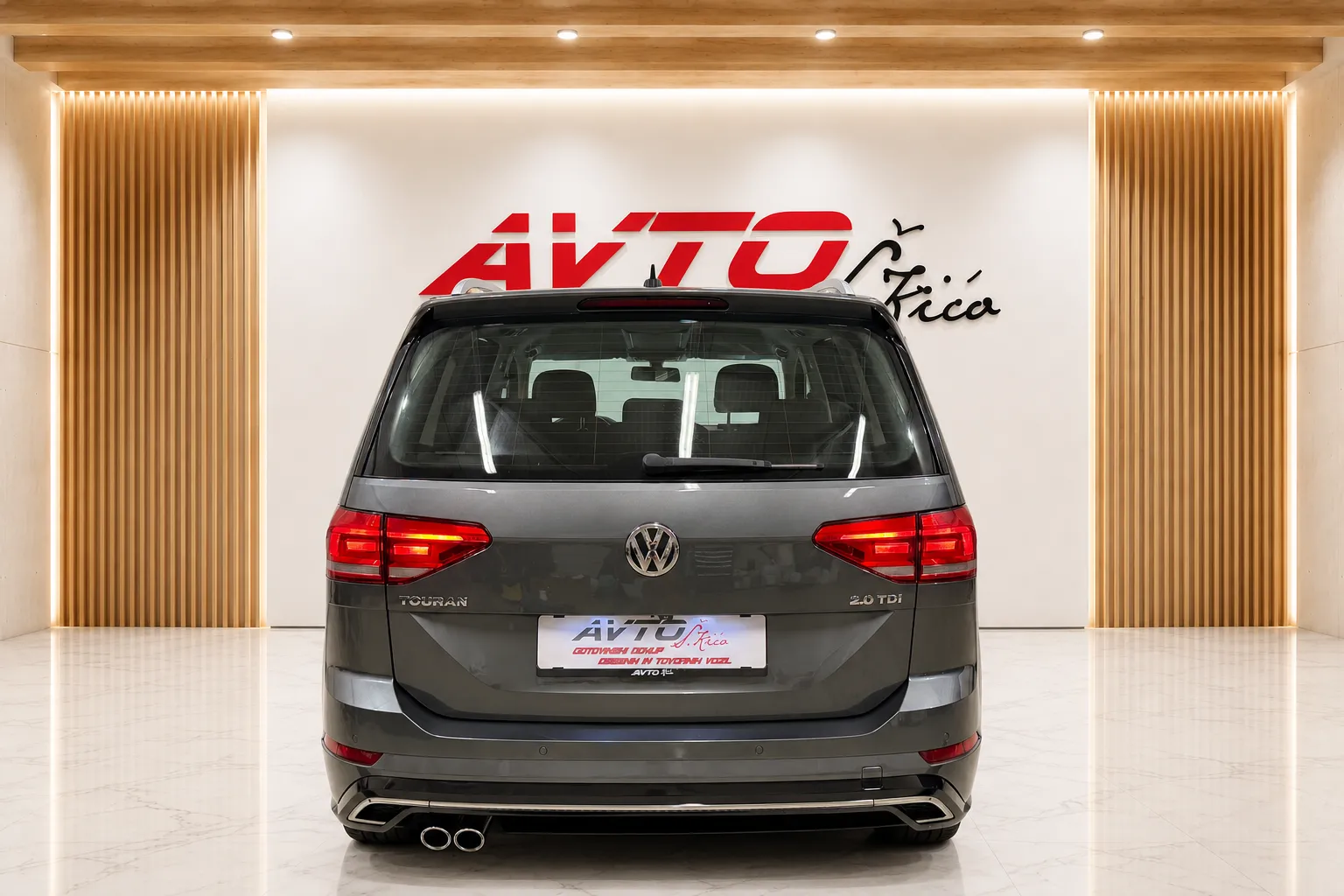 Notranja slika - Volkswagen Touran - 2.0 TDI-R-LINE-DSG-LED-KAMERA-NAVI-PDC-RADAR TEM - 8
