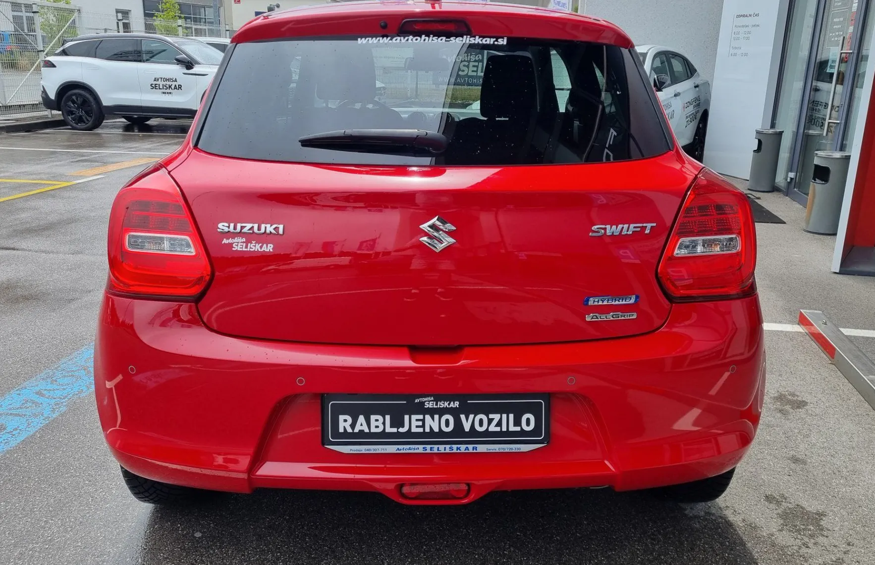 Zunanja slika - Suzuki Swift - 1.2 MHEV 4X4 - ODLIČNO OHRANJEN - AKCIJSKA CENA - 7