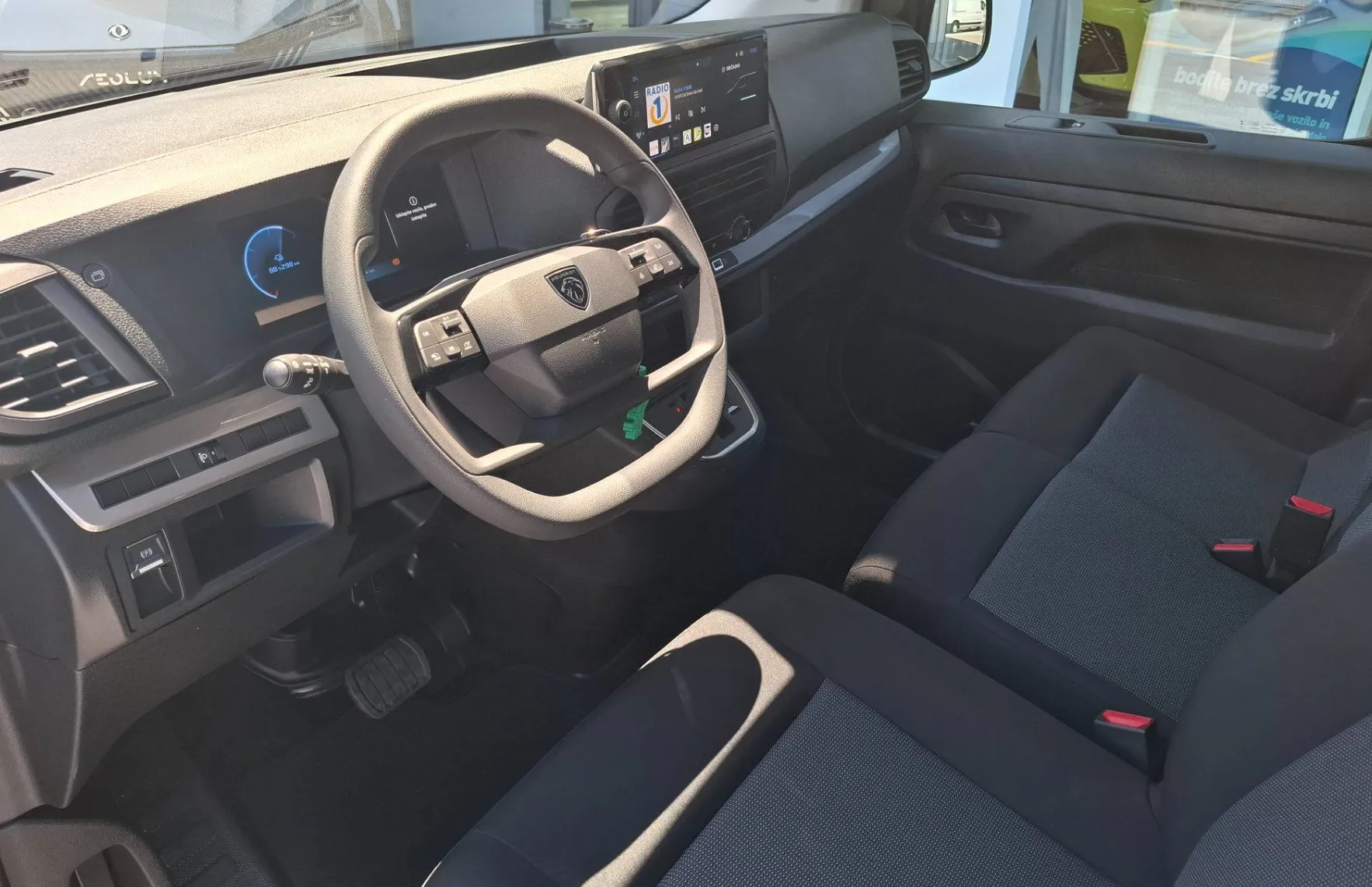 Zunanja slika - Peugeot Expert - E-Drive - 40