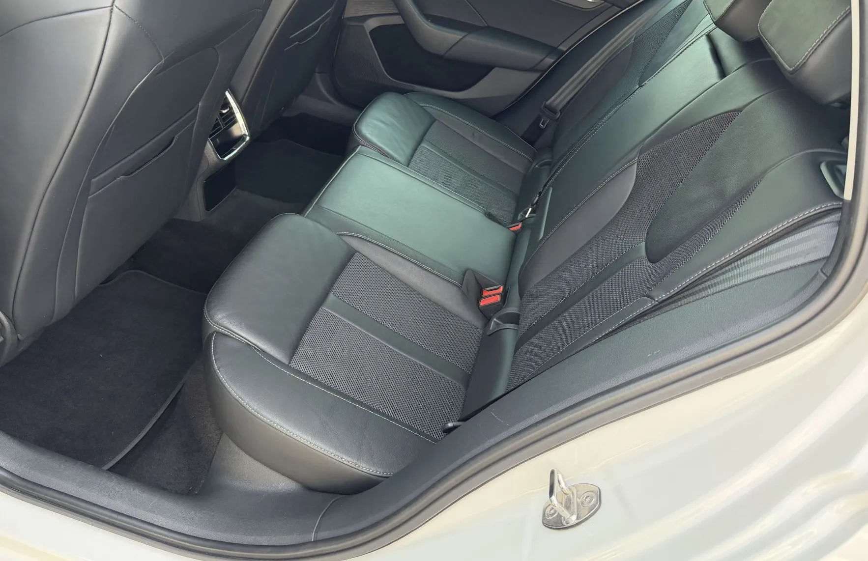 Zunanja slika - Škoda Octavia - 2.0TDI Style DSG 150PS MATRIX ACC PRIKLOP ALU17 - 14