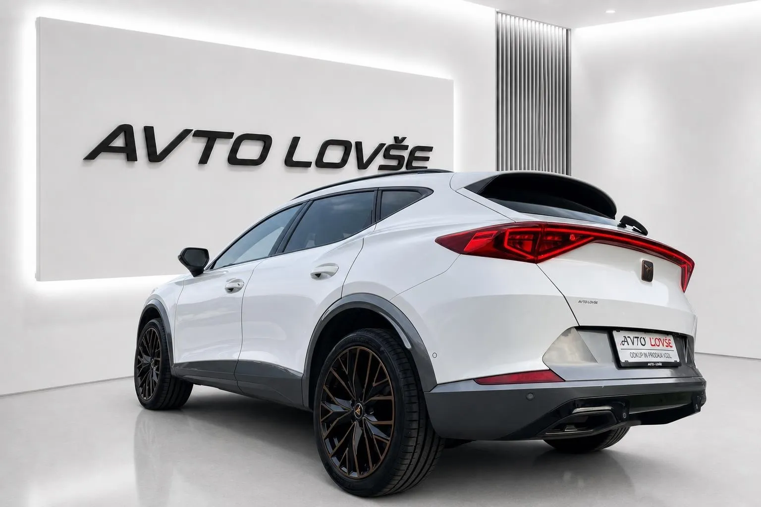 Notranja slika - Cupra Formentor - 4Drive 2.0 TDI DSG-1 LASTNIK-LED-VIRTUAL-19 COL- - 8