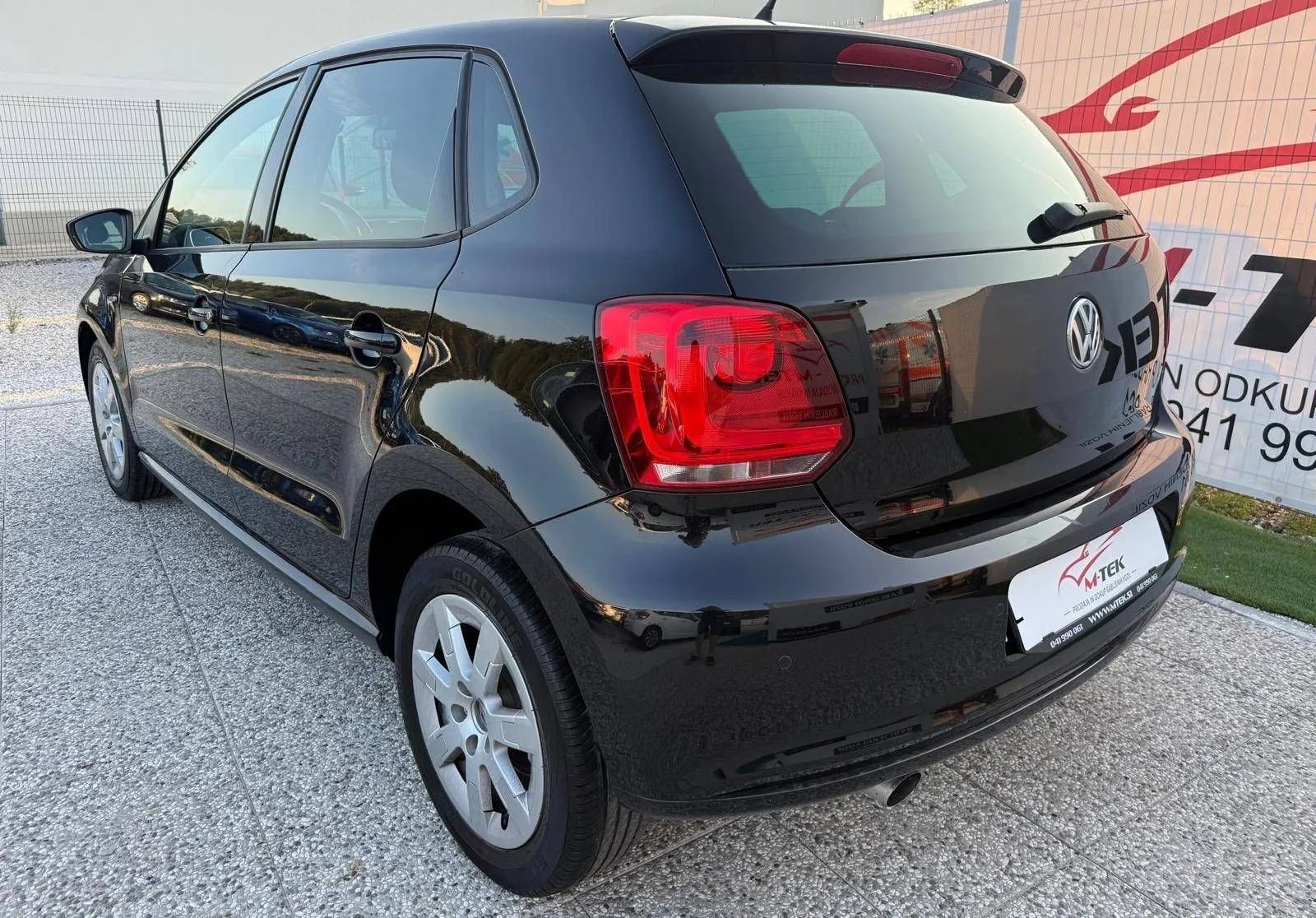 Zunanja slika - Volkswagen Polo - 1.6 TDI LIFE - 4