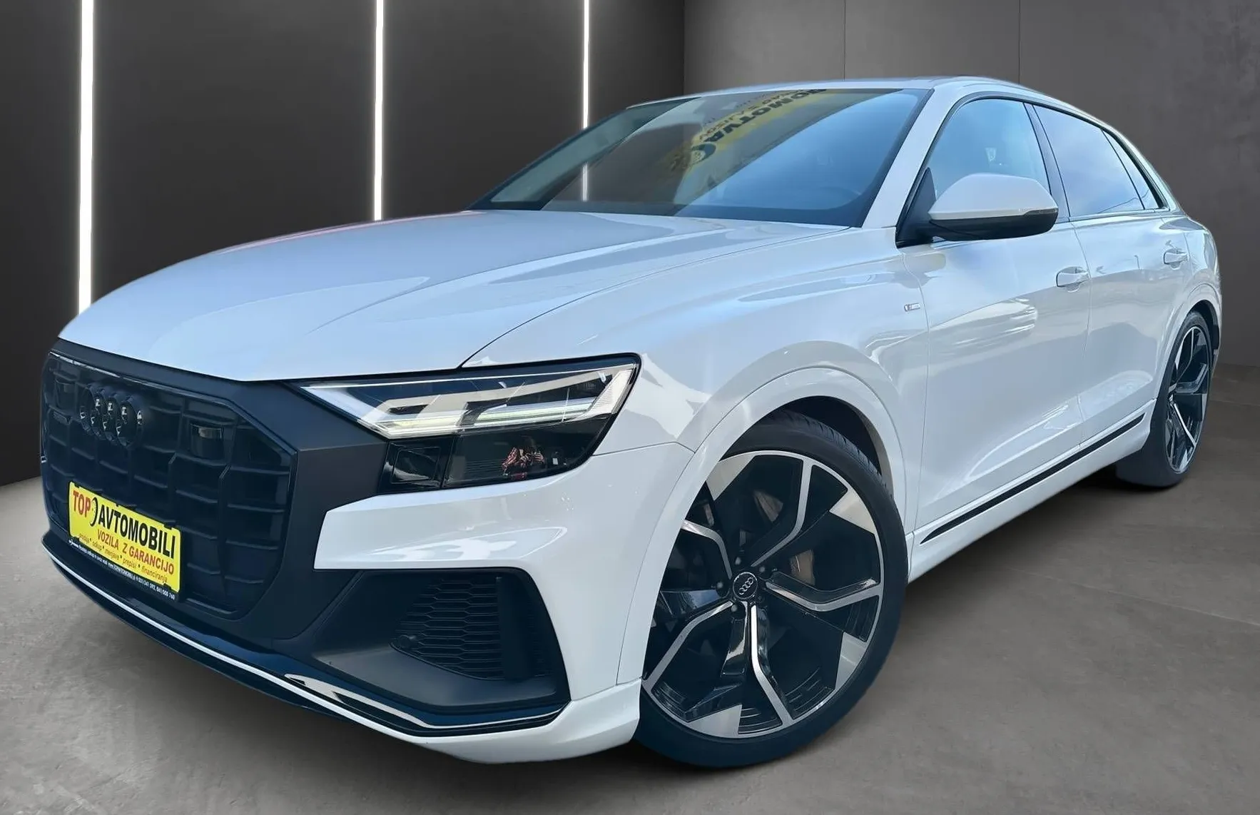 Zunanja slika - Audi Q8 - 50 TDI Q. S LINE ZRAČNO MATRIX PANO VIRTUAL RADAR - 1