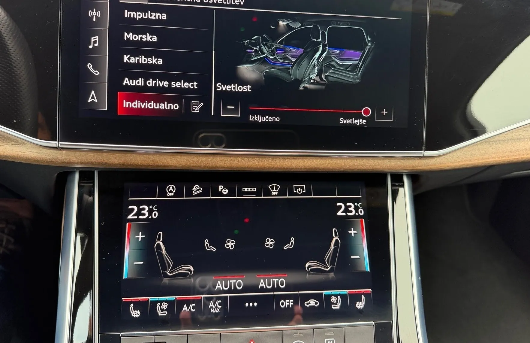 Zunanja slika - Audi Q7 - 55 TFSI quattro S-line Panorama - Soft close - 19