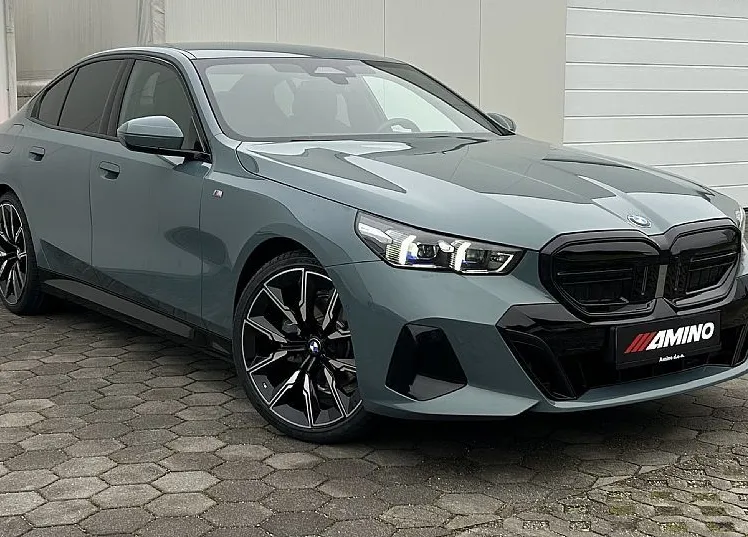 Zunanja slika - BMW Serija 5 - : 520i-M-OPTIK-VIRTUAL-NAVI-KAMERA-ALU19 - 1