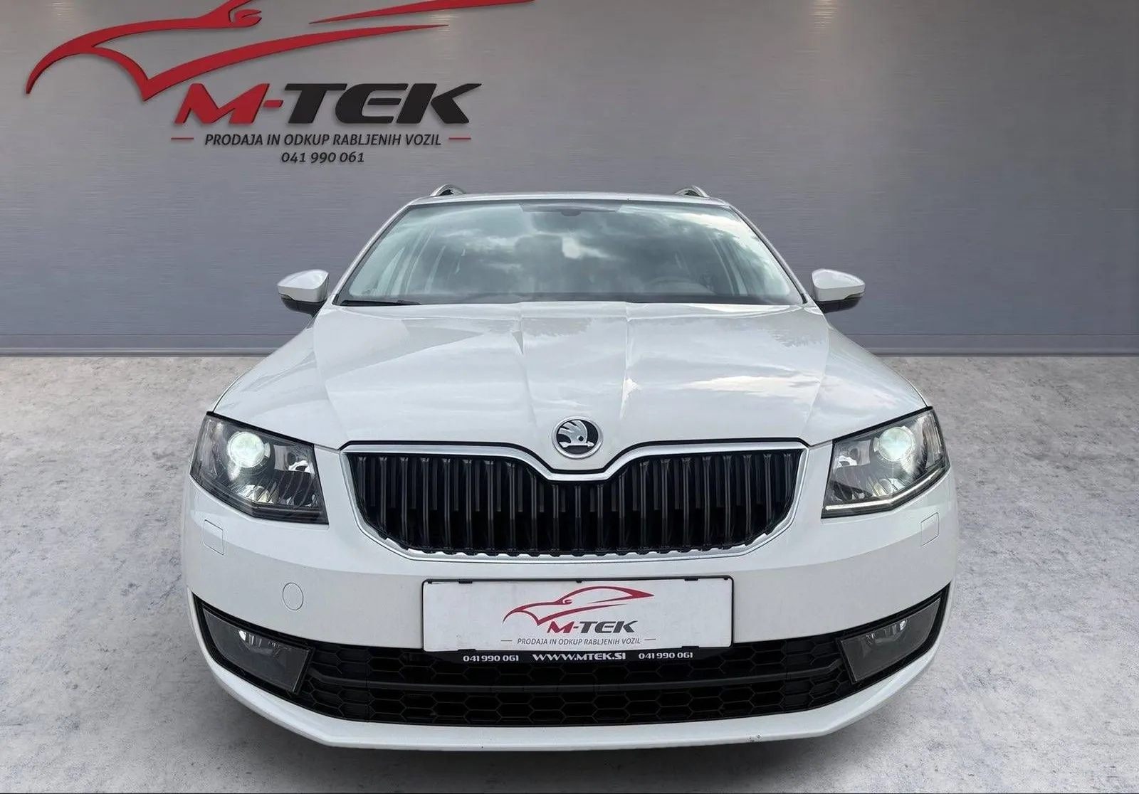 Zunanja slika - Škoda Octavia - Combi 2.0 TDI Elegance - 2