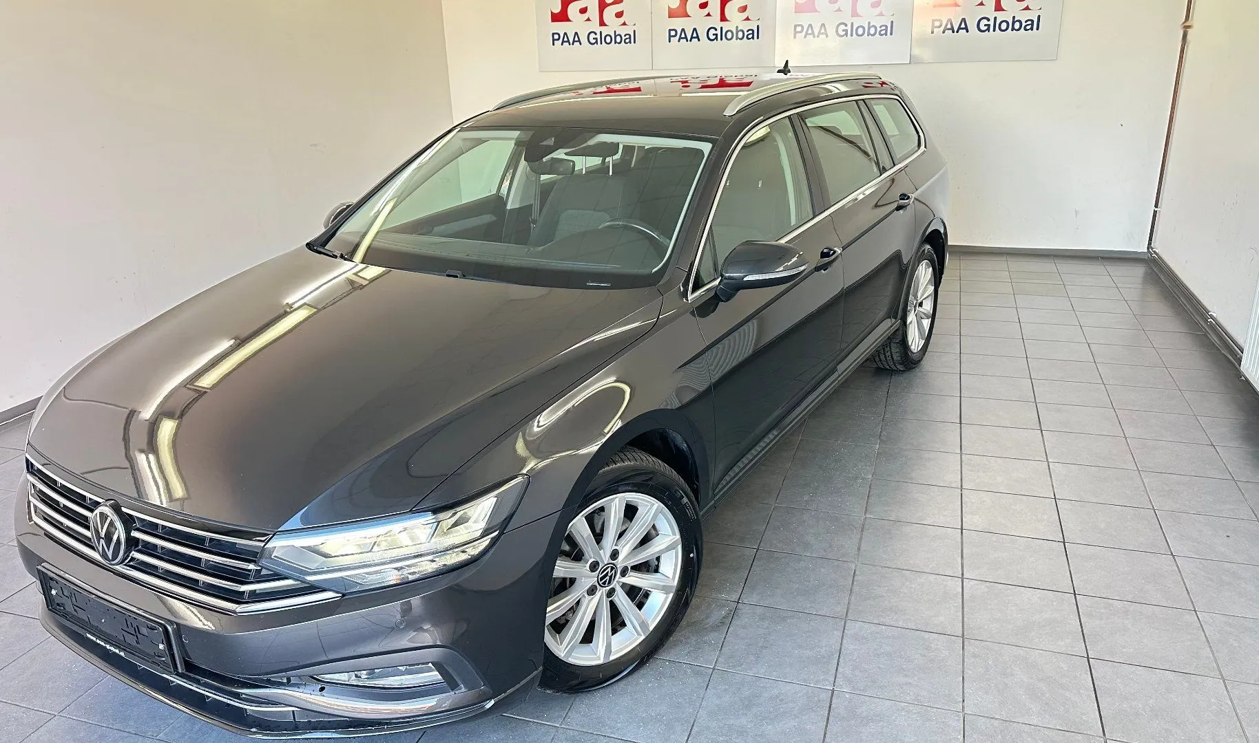 Zunanja slika - Volkswagen Passat - 2.0 TDI BMT SCR Business DSG.KAMERA.ACC.117.000 KM - 1