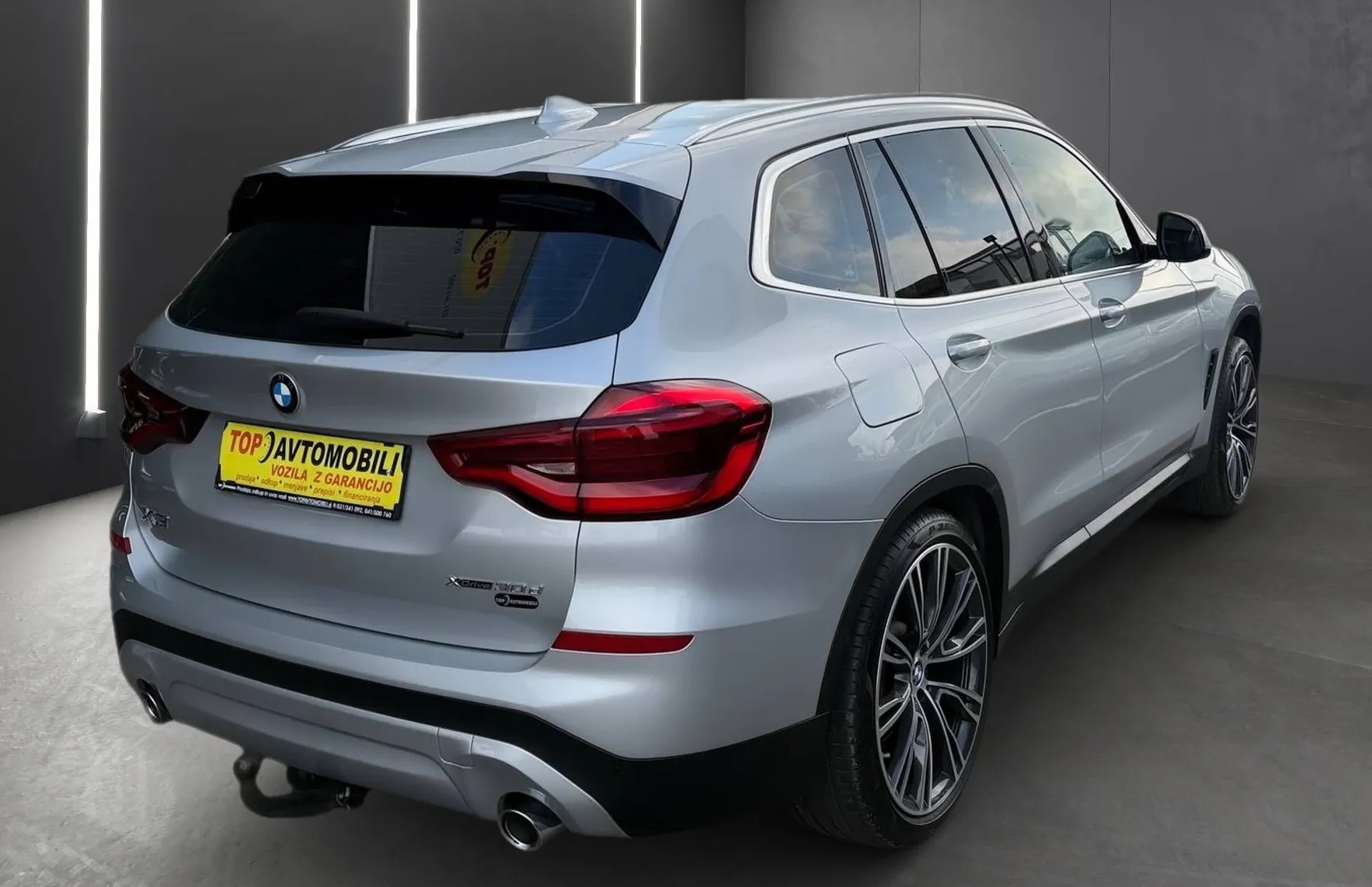 Zunanja slika - BMW X3 - serija : xDrive30d LED PDC TEMPOMAT USNJE KLJUKA  TOP - 6