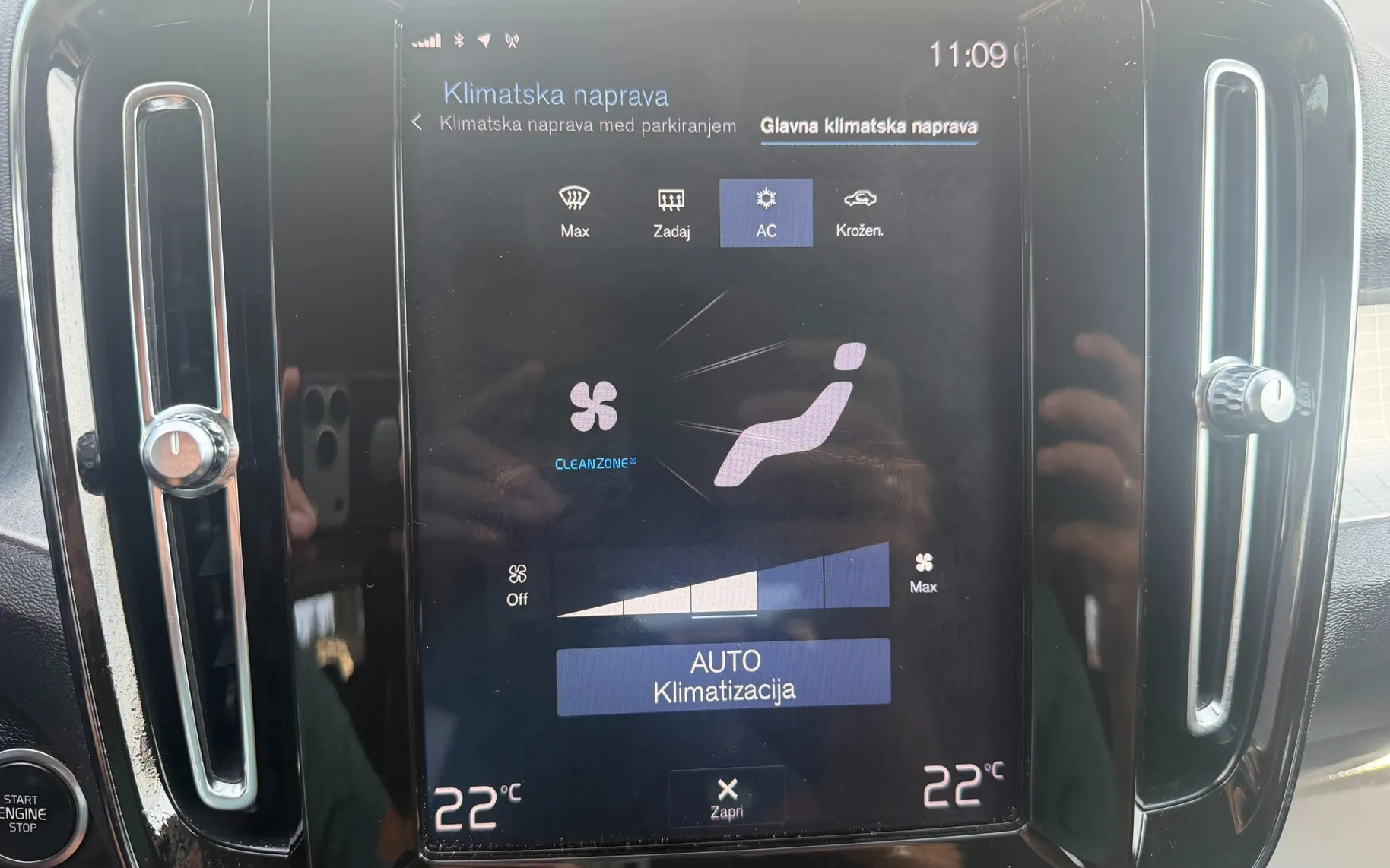 Zunanja slika - Volvo XC40 - D3 AWD Avt. - 17