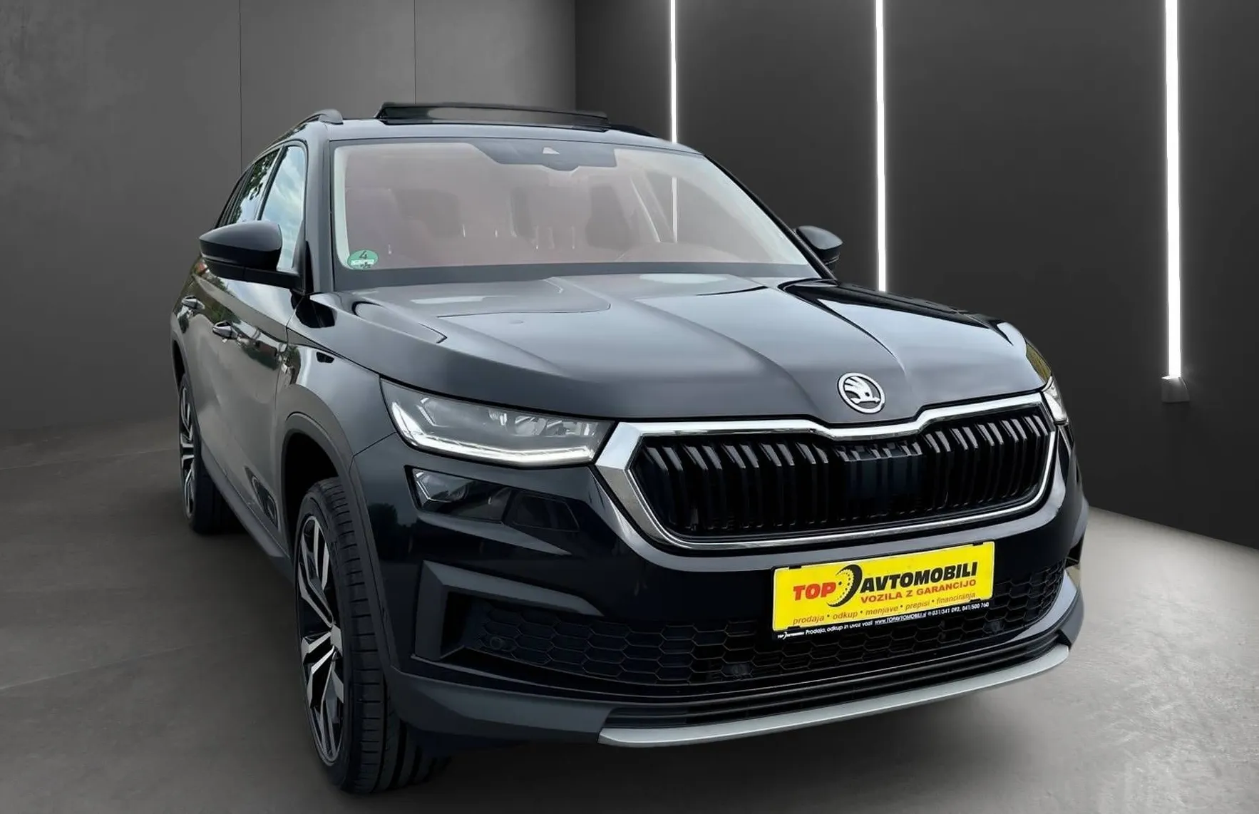 Zunanja slika - Škoda Kodiaq - 2.0 TDI PANORAMA MATRIX RADAR KAM VIRTUAL NAVI - 11