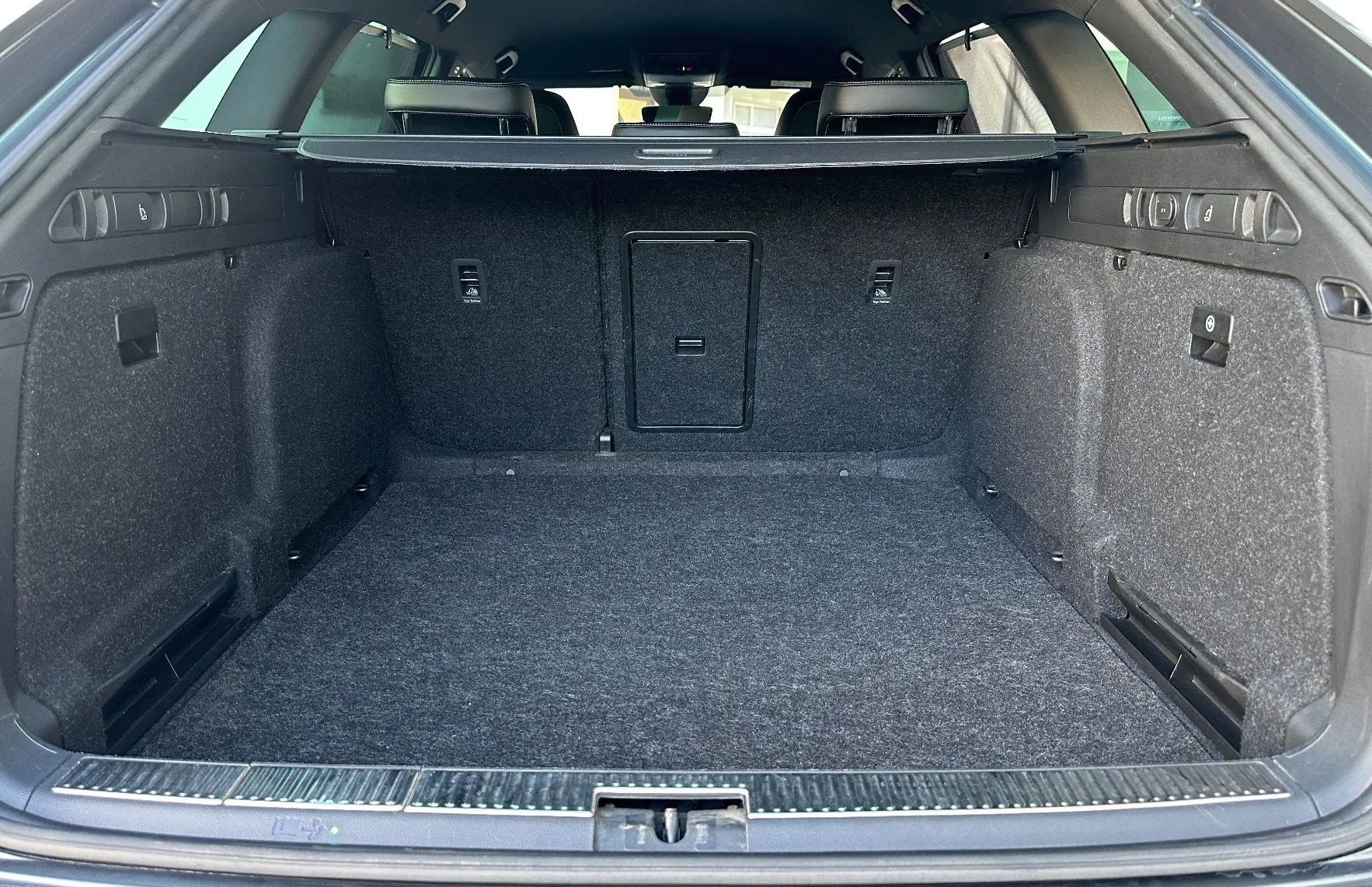 Zunanja slika - Škoda Superb - Combi Sportline 2.0 TDI DSG 4x4 DCC-ACC-KLJUKA - 18