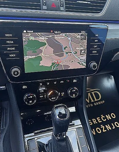 Zunanja slika - Škoda Superb - 2.0 TDI-RADAR-TEMPOMAT-MEMORY-MRTVI KOTI-AMBIENT - 11
