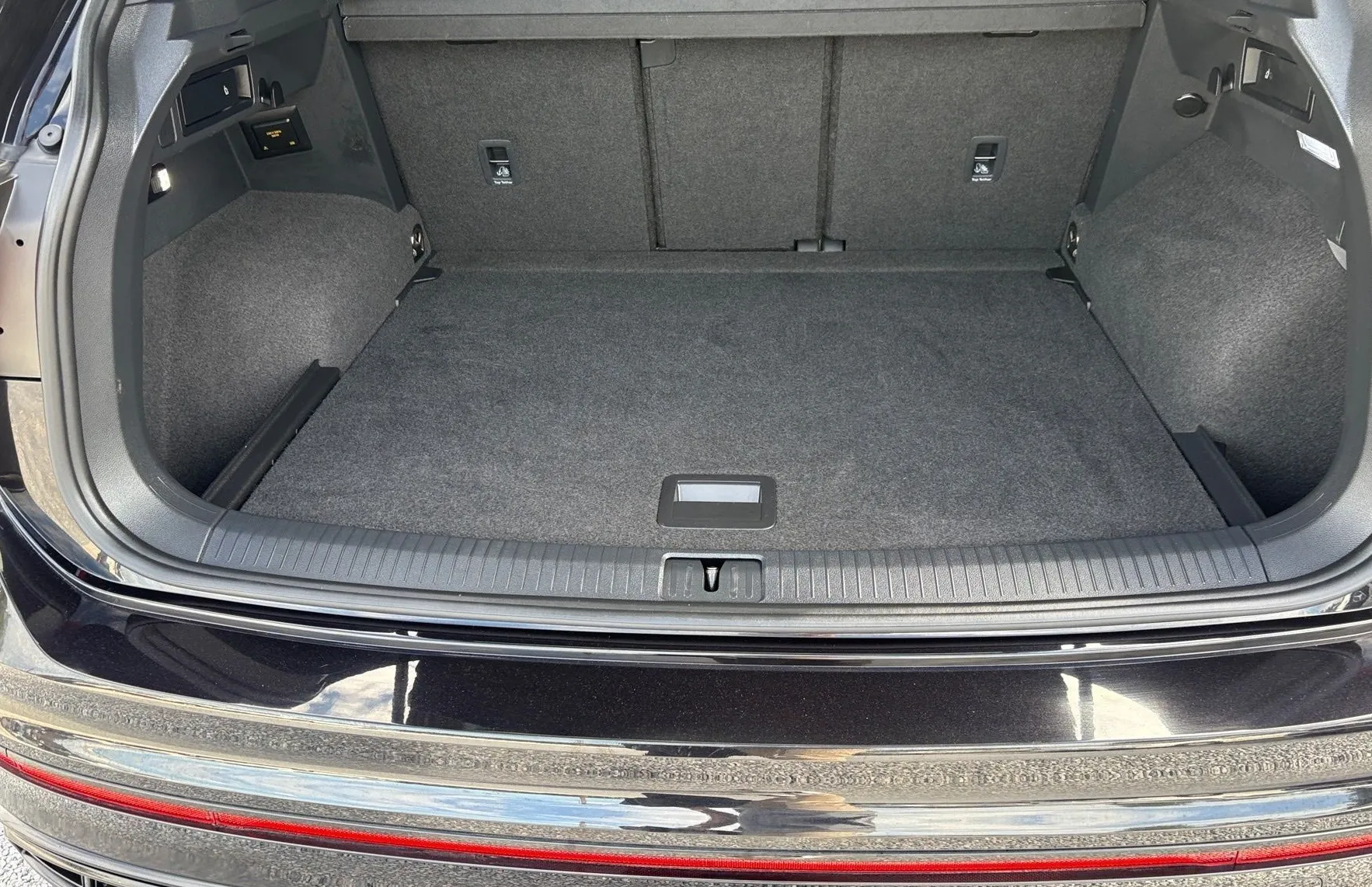 Zunanja slika - VW Tiguan - 2.0 TDI 4M DSG R-Line Black Line 360 Kamera - 12