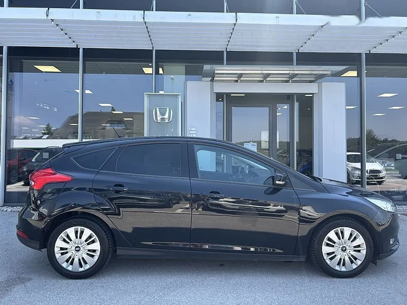 Zunanja slika - Ford Focus - TITANIUM-1.0-ECOBOOST-SLO - 4