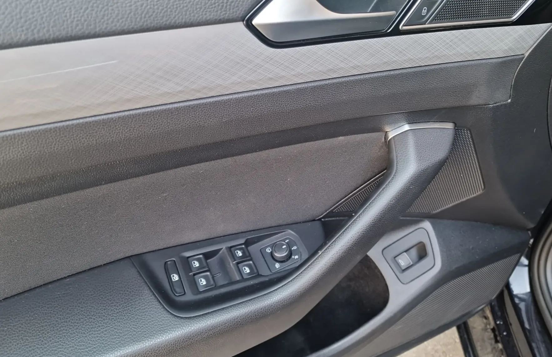Zunanja slika - VW Passat - Variant 1.5 TSI BMT Elegance DSG - 12