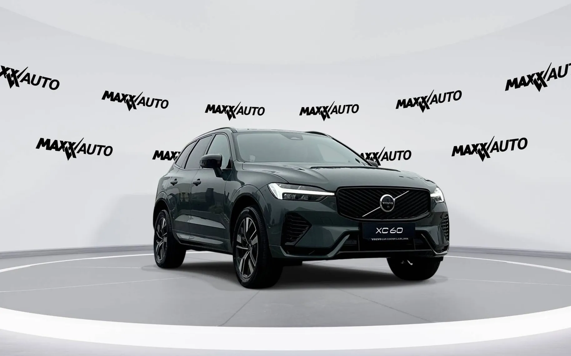 Zunanja slika - Volvo XC60 - B5 P AWD Plus Dark Avt. - 3
