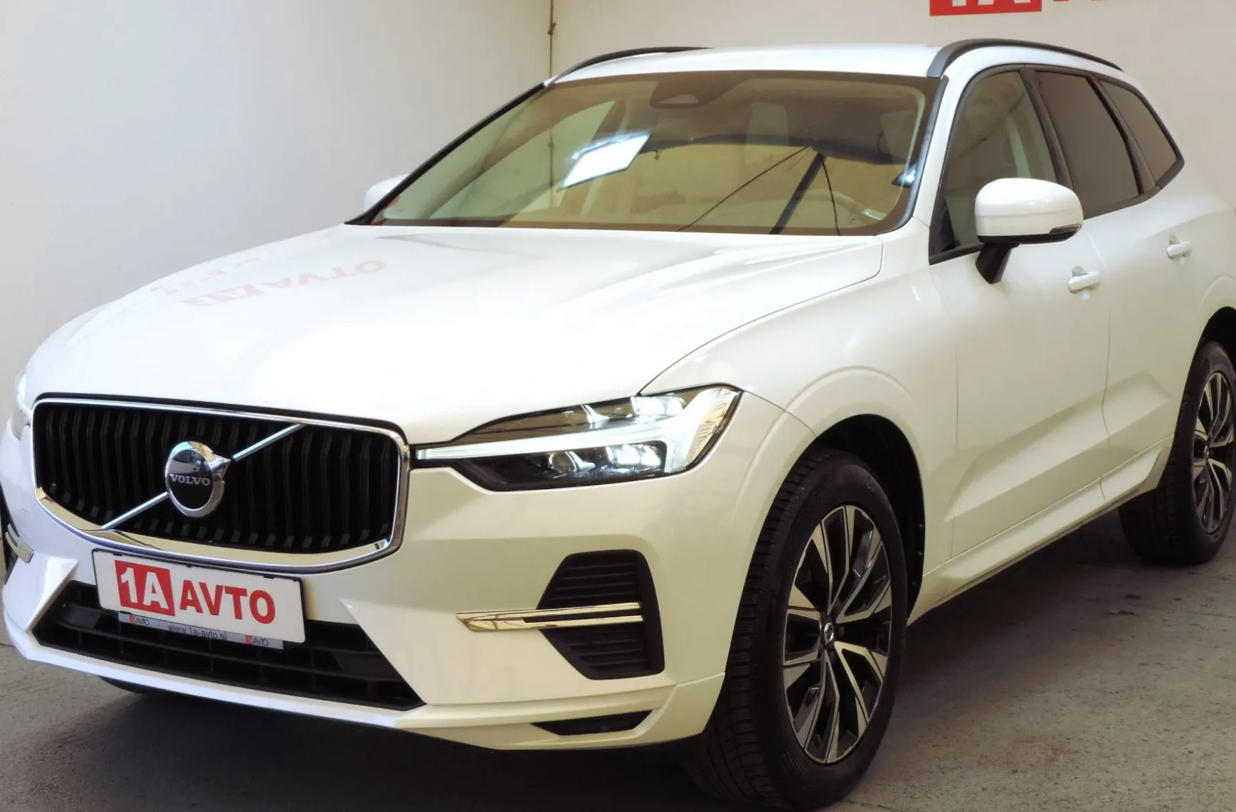 Zunanja slika - Volvo XC60 - B4D AWD  Avt. LED-VIRTUA - 1