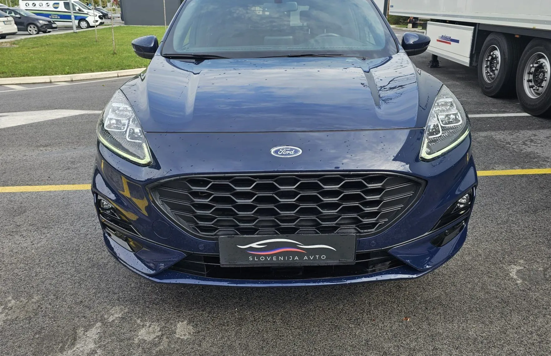 Zunanja slika - Ford Kuga - 2.0 EcoBlue ST-Line X Avt.|alcantara|2xPDC+kamera| - 2