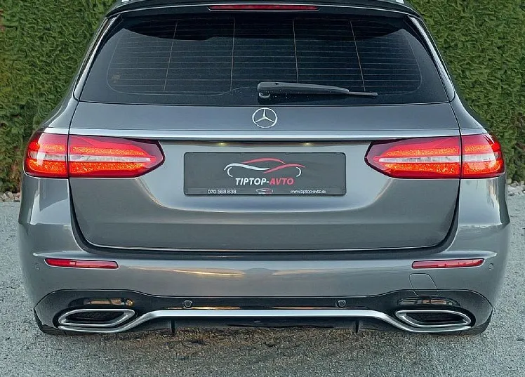 Zunanja slika - Mercedes-Benz E-Razred - E300d•AMG Line•NAVI+•BURMESTER•GR.SED•KAM•KLJUKA - 4