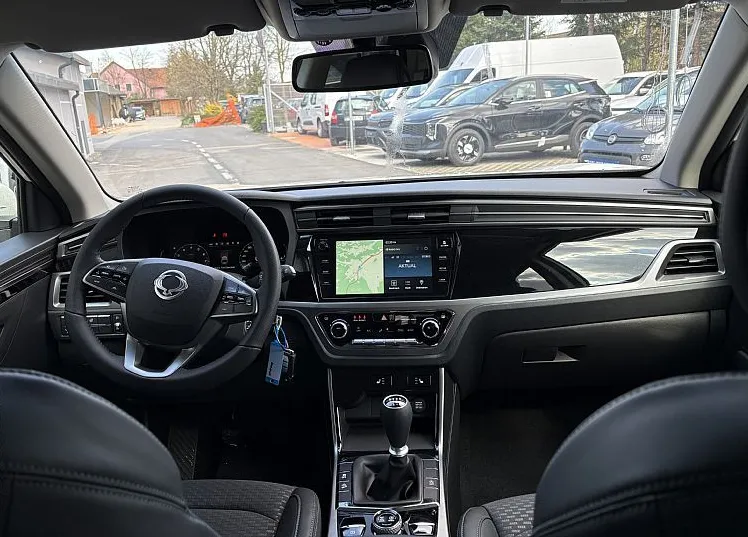 Zunanja slika - KG Mobility Korando - 1.5 T-GDI 110 kW Smart 4WD M T - 5