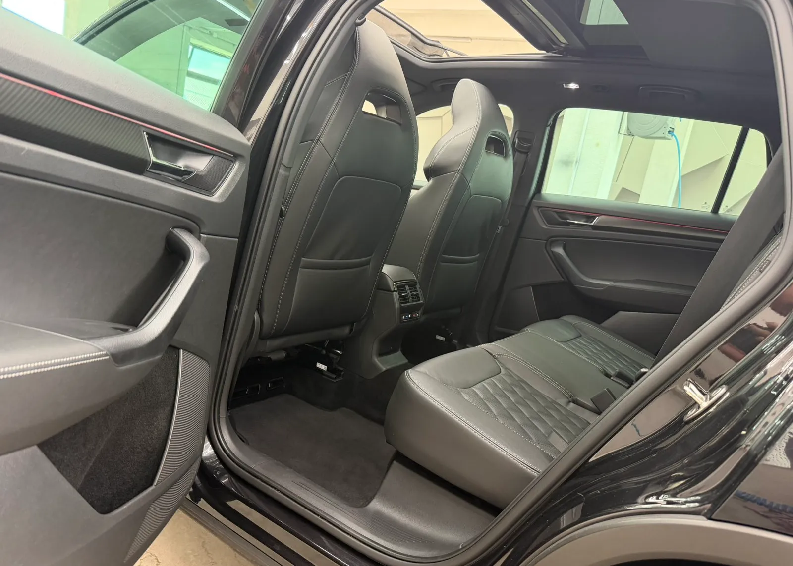 Zunanja slika - Škoda Kodiaq - 4x4 2,0 TDI L&K DSG - 7