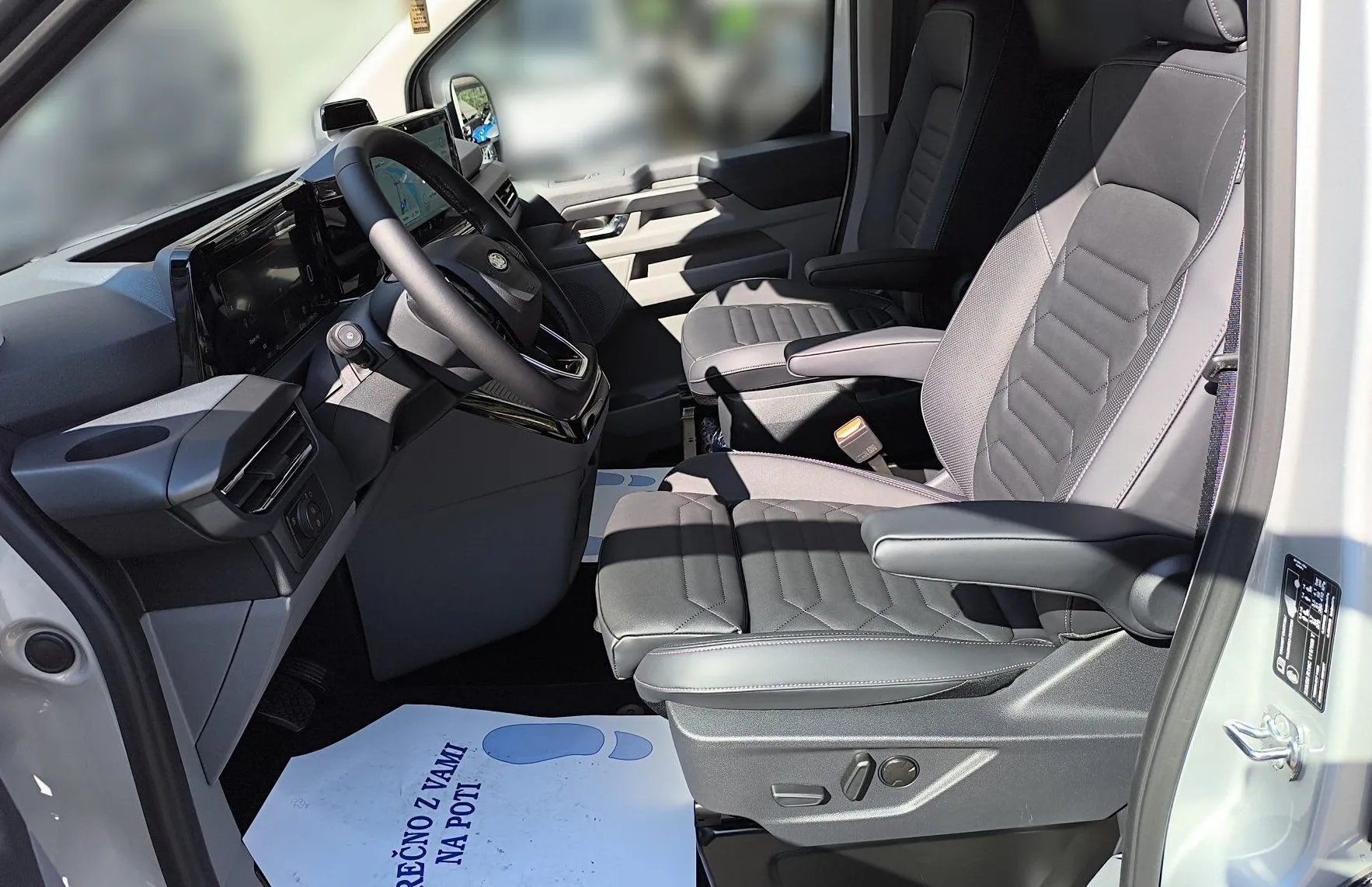 Zunanja slika - Ford Tourneo - Custom TITANIUM X 2.5 232PS PHEV CVT L2 FWD - 8