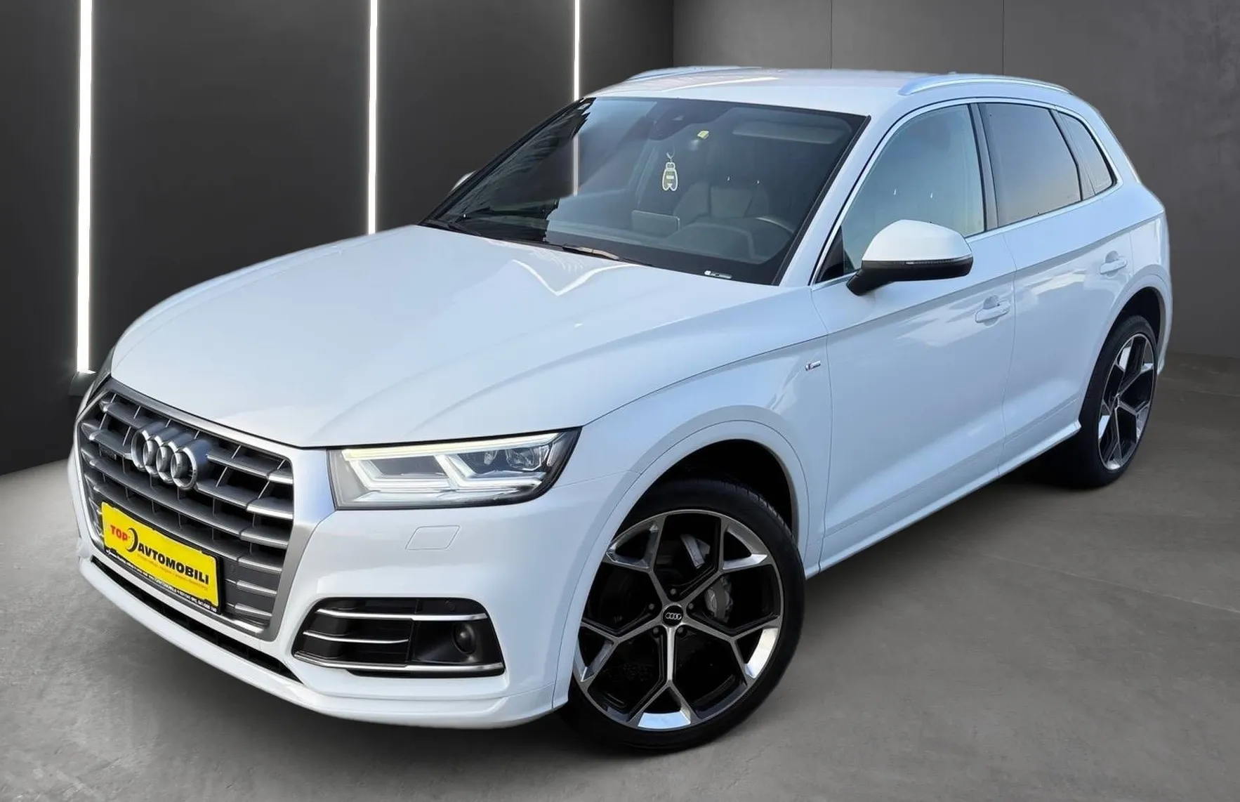 Zunanja slika - Audi Q5 - 40 TDI QUATTRO S-LINE FUL LED NAVI ACC LINE ASSI.. - 2