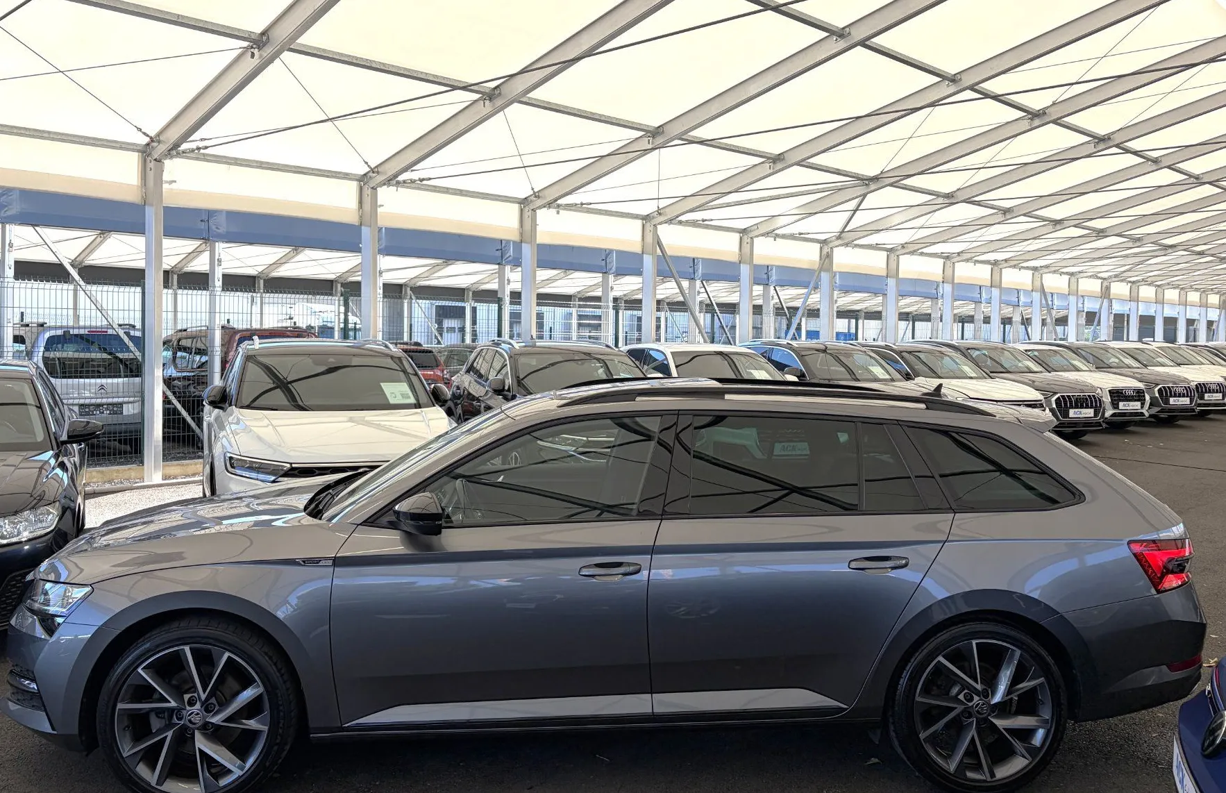 Zunanja slika - Škoda Superb - Combi 2.0 TDI Sportline DSG - PANO - MEMORY-KLJUKA - 3