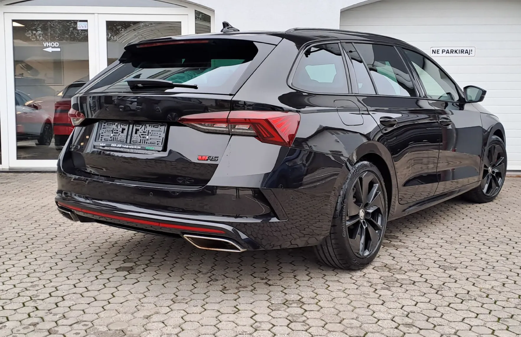 Zunanja slika - Škoda Octavia - Combi 2.0 TSI RS DSG - 4