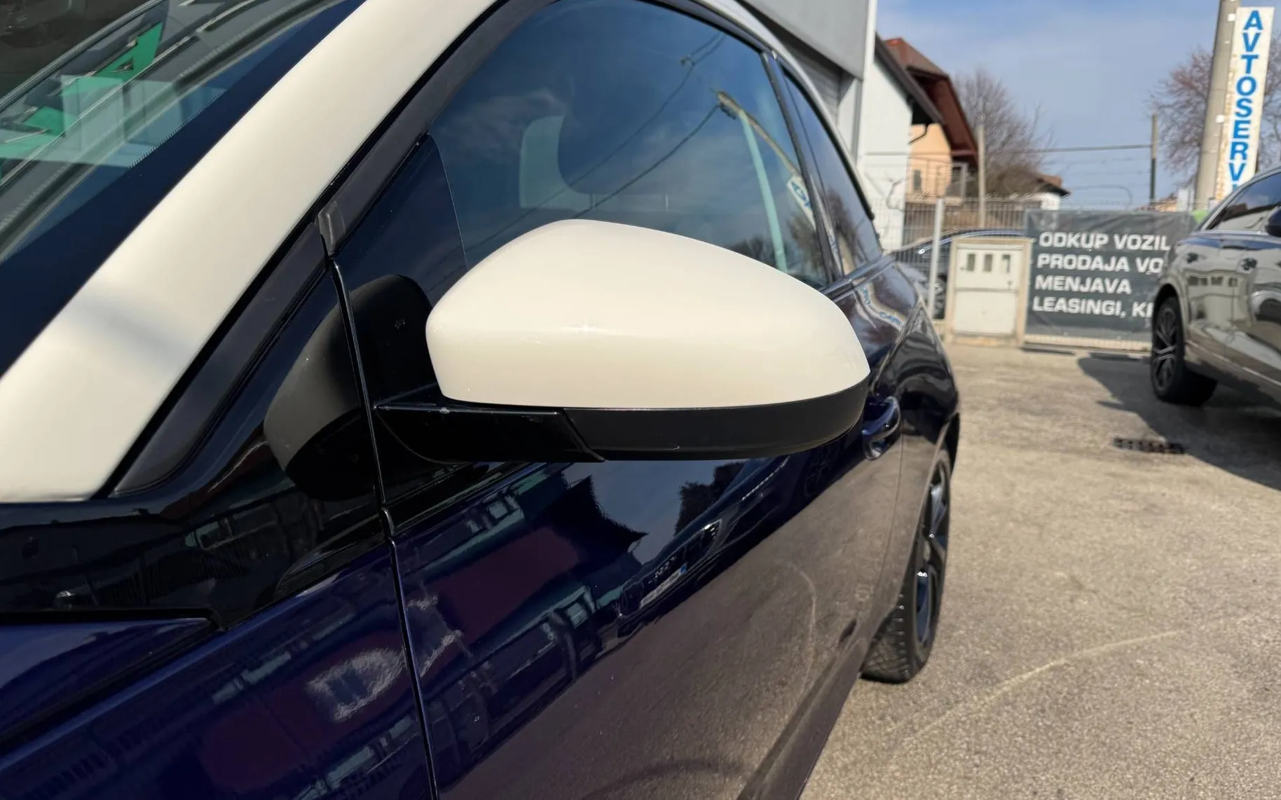 Zunanja slika - Opel Adam - VIOLA°SLO°2.LAST°DVOBARVEN°TEMPOMAT°BLUETOOTH°AL.. - 10
