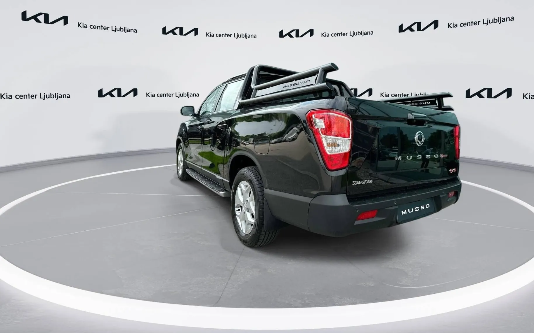 Notranja slika - SsangYong Musso - Grand 2.2 XDi Ultimate 4WD AT... - 7