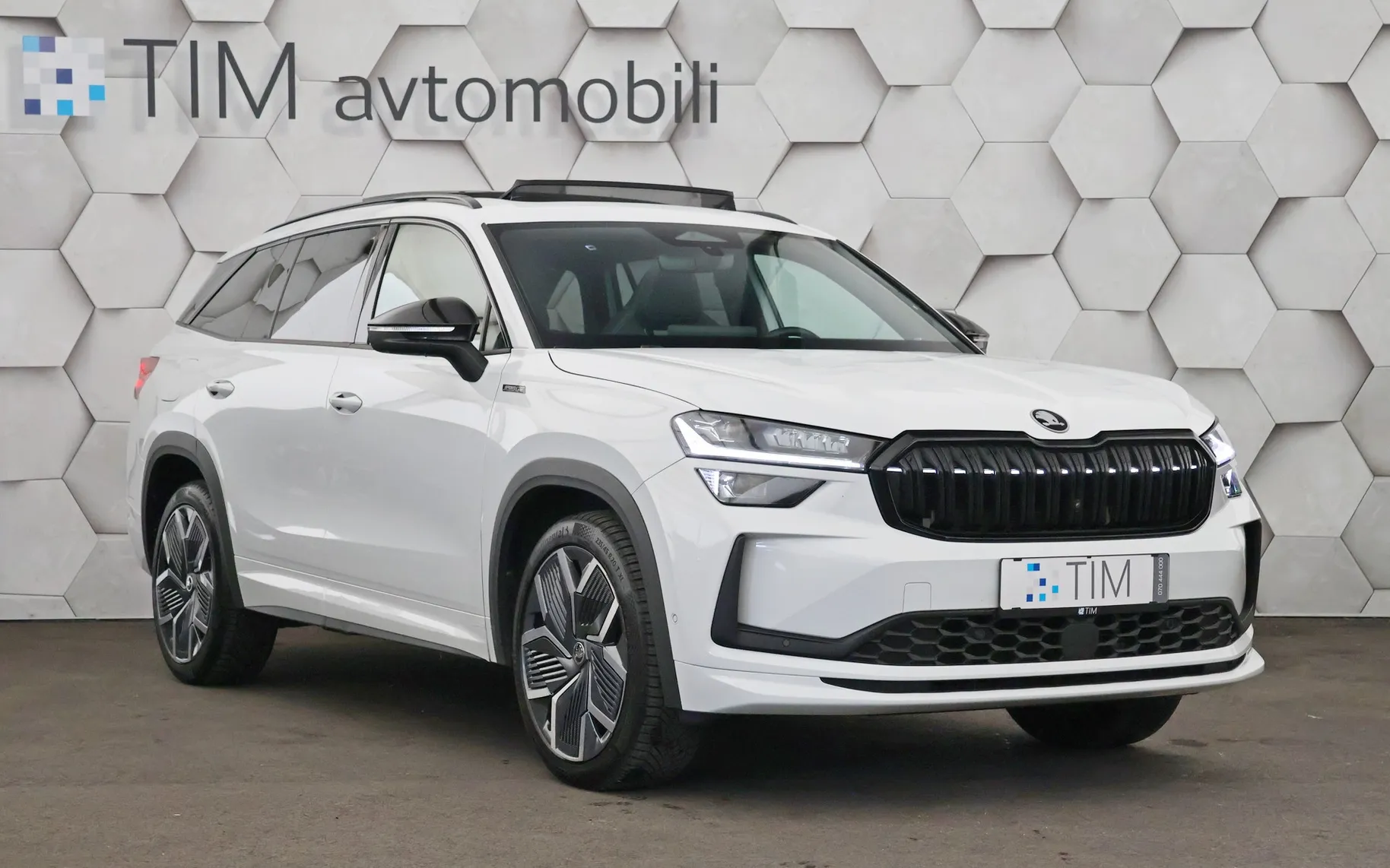 Zunanja slika - Škoda Kodiaq - 2.0 TDI 4x4 DSG Sportline 193KM - 2