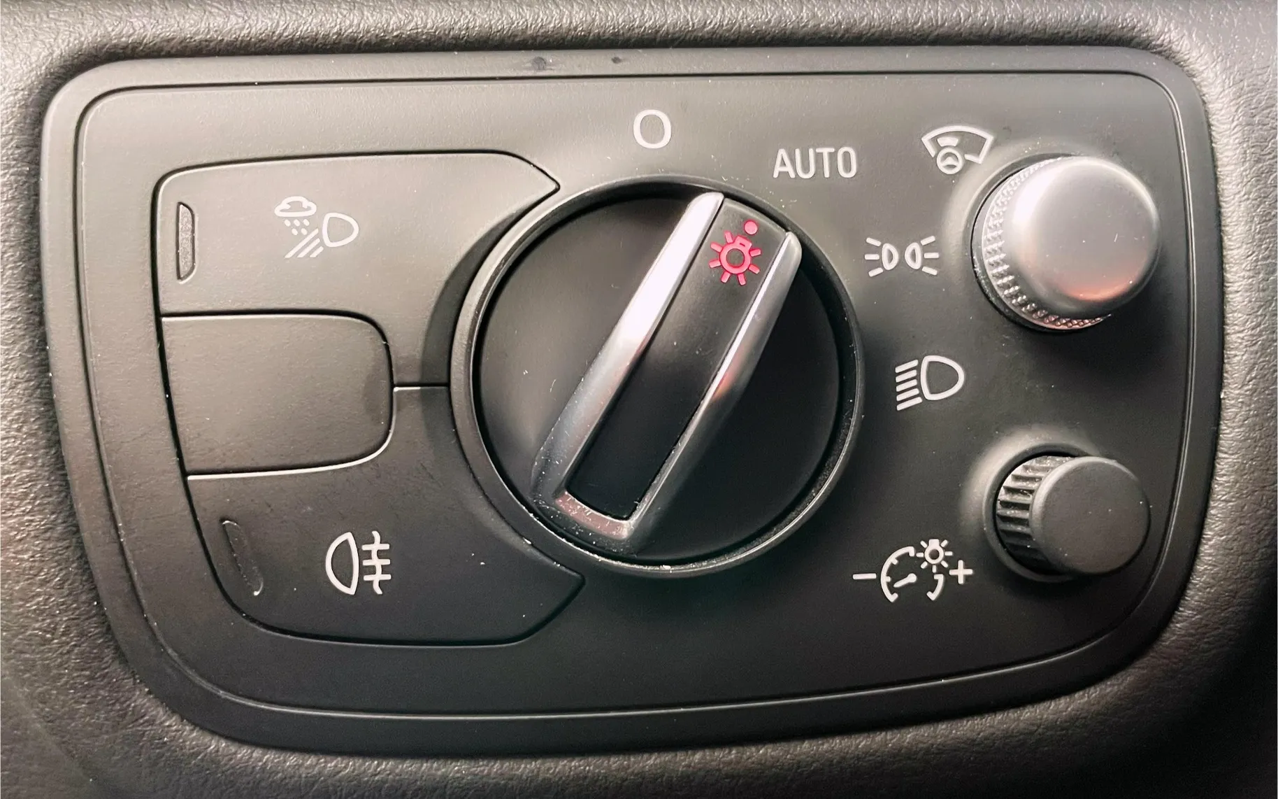 Zunanja slika - Audi A6 - QATTRO 3.0 TDI AUT. - 16