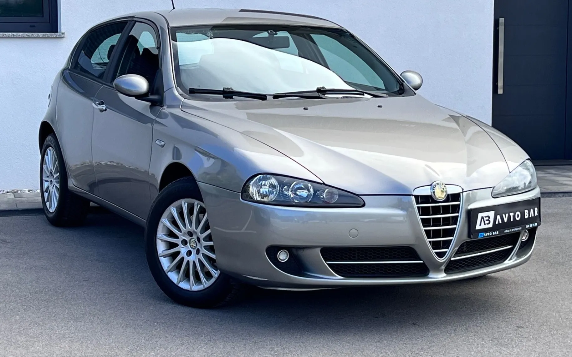 Zunanja slika - Alfa Romeo 147 - 1.9 JTD M-JET+PDC+SAMO 117.875km+TEMP - 3