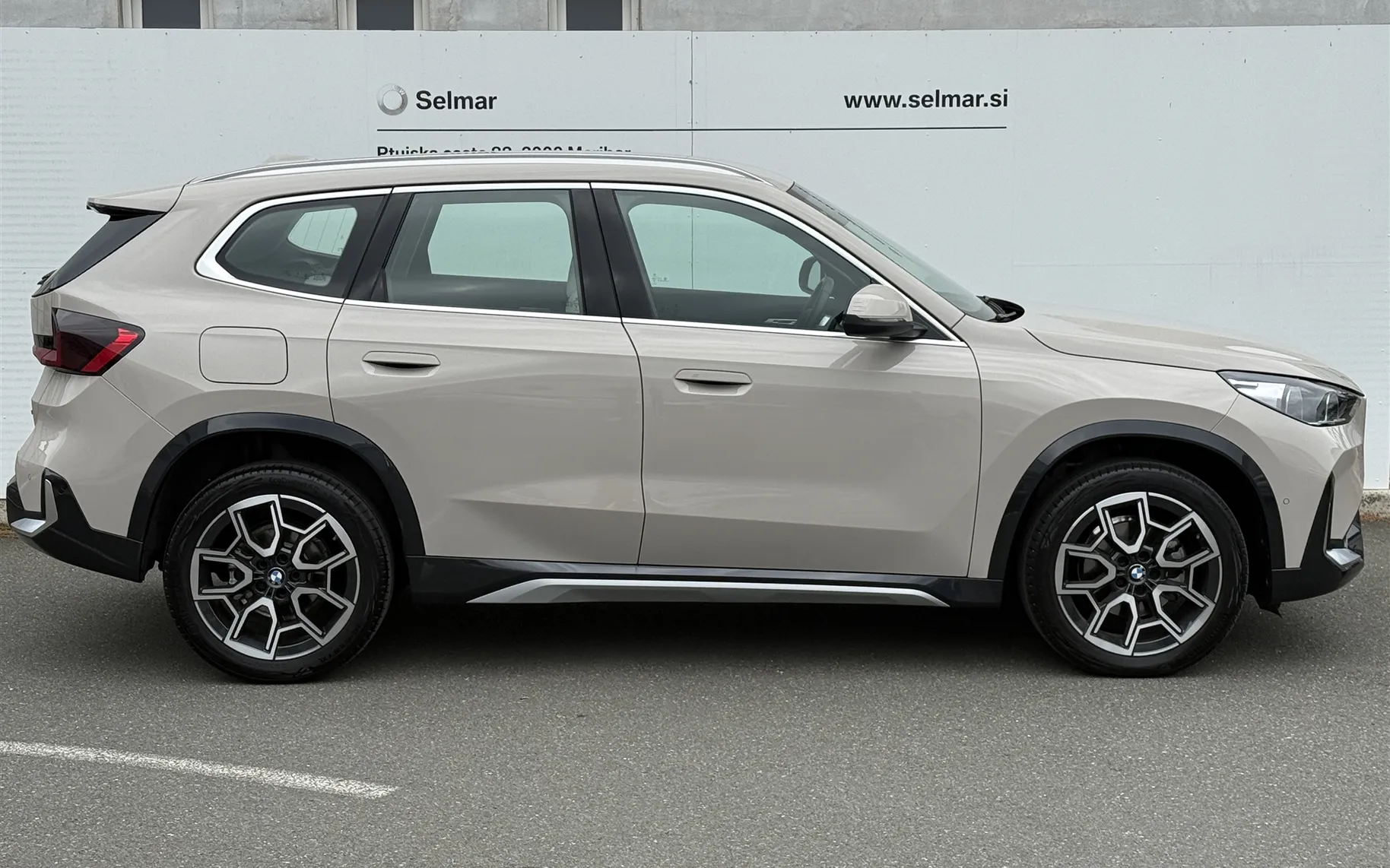 Zunanja slika - BMW X1 - sDrive18d - 3