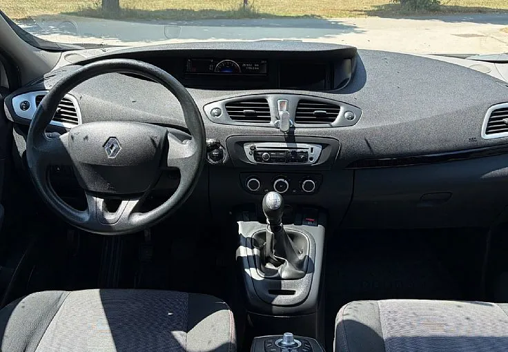 Zunanja slika - Renault Scénic - Grand Scenic 1.5 dCi Dynamique - 10