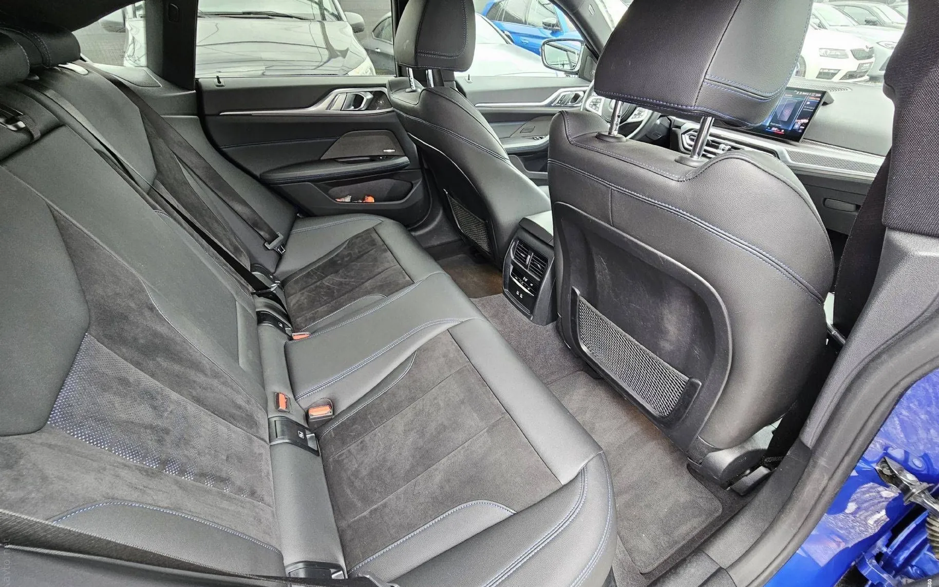 Notranja slika - BMW serija 4 Gran Coupe: - 420d xDrive M-OPTIC |VIRTUAL|NAVI|A19|RADAR|... - 11
