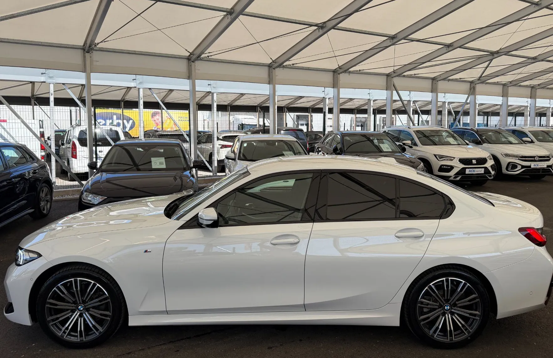 Zunanja slika - BMW Serija 3 - : M Sport 320i Avt FACELIFT HUD-360 KAMERA-LASER LED - 3