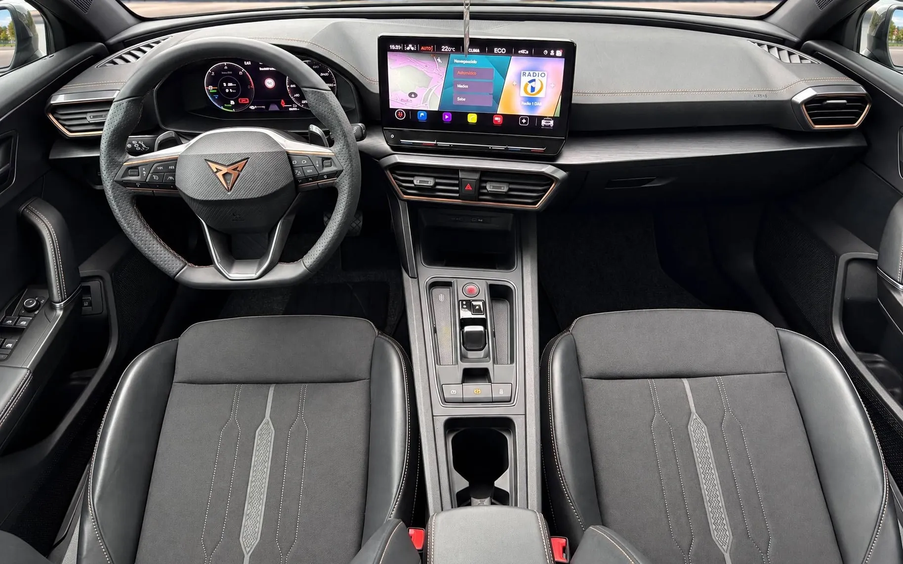 Notranja slika - Cupra Formentor - 1.4 eHybrid DSG-DCC-ACC-Mrtvi kot-360 kamera-Navi. - 10