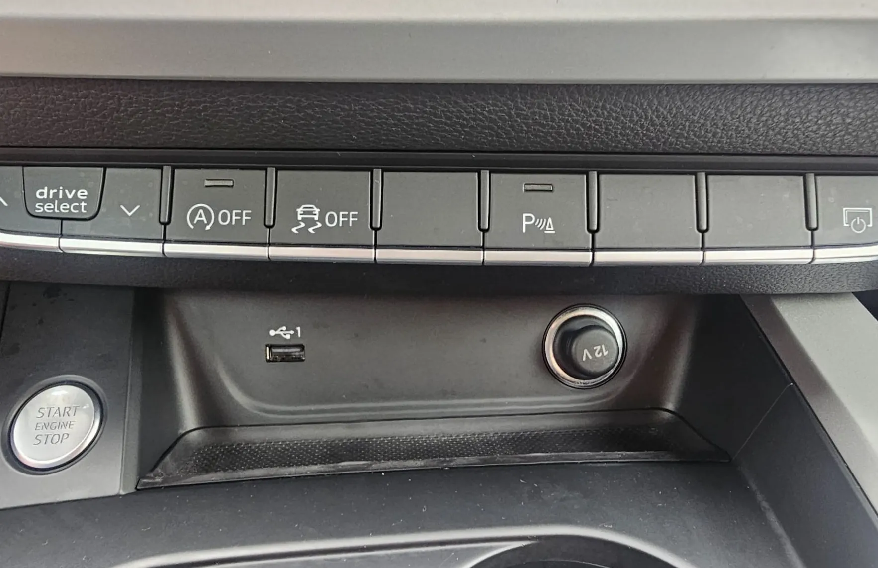 Zunanja slika - Audi A4 - Avant 40TDi 4x4Stronic |fuLED|F1|Navi|ACC|Wirtual - 18
