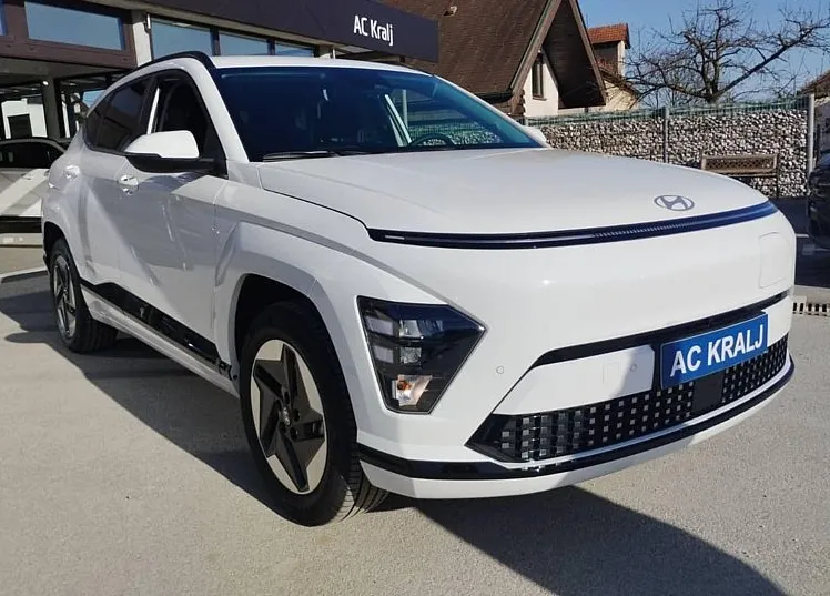 Zunanja slika - Hyundai Kona - 65kWh PREMIUM - TOPLOTNA ČRPALKA - 3